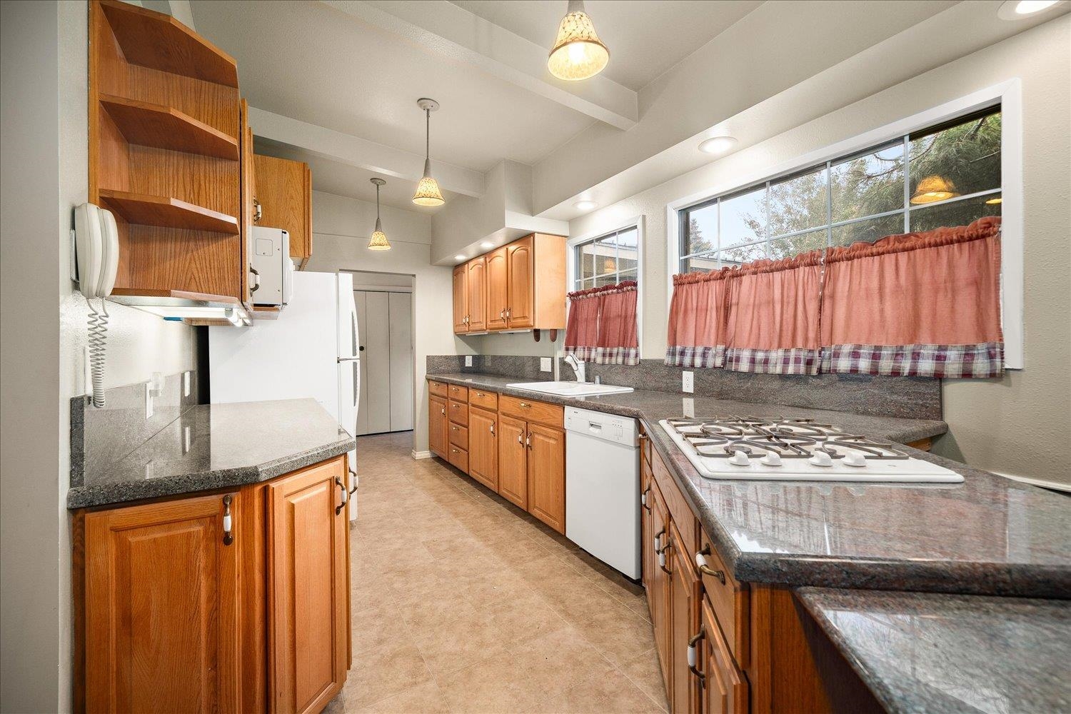 515 W Nebraska Ave - Photo 4