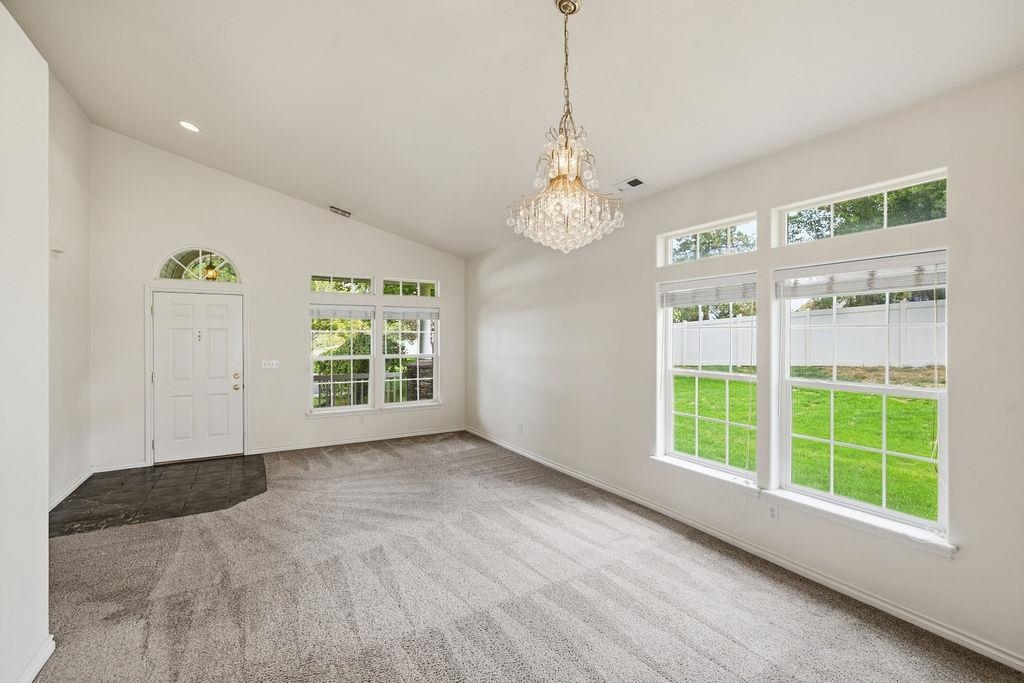 3530 E Carroll Ln - Photo 9