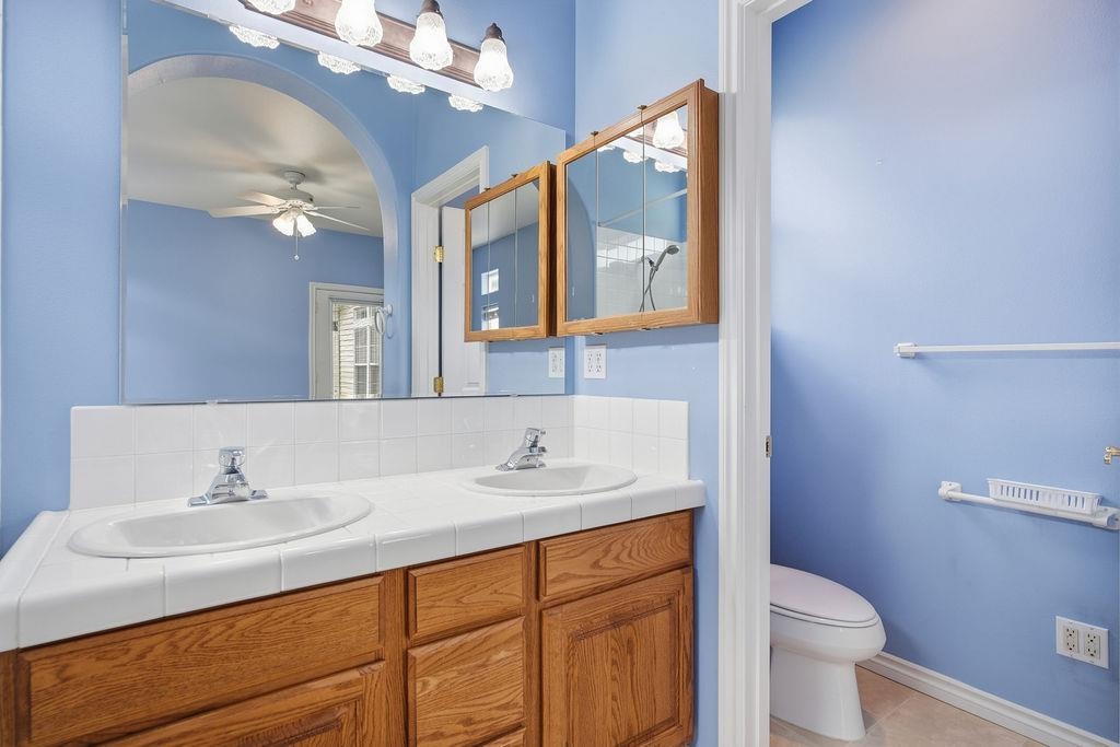3530 E Carroll Ln - Photo 25