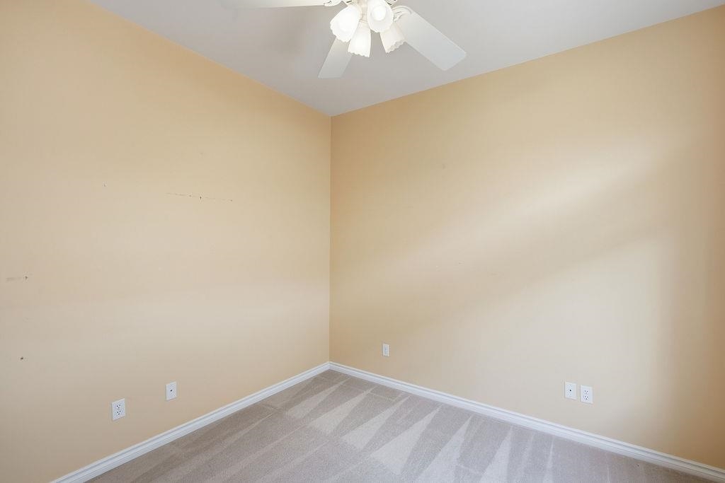 3530 E Carroll Ln - Photo 32