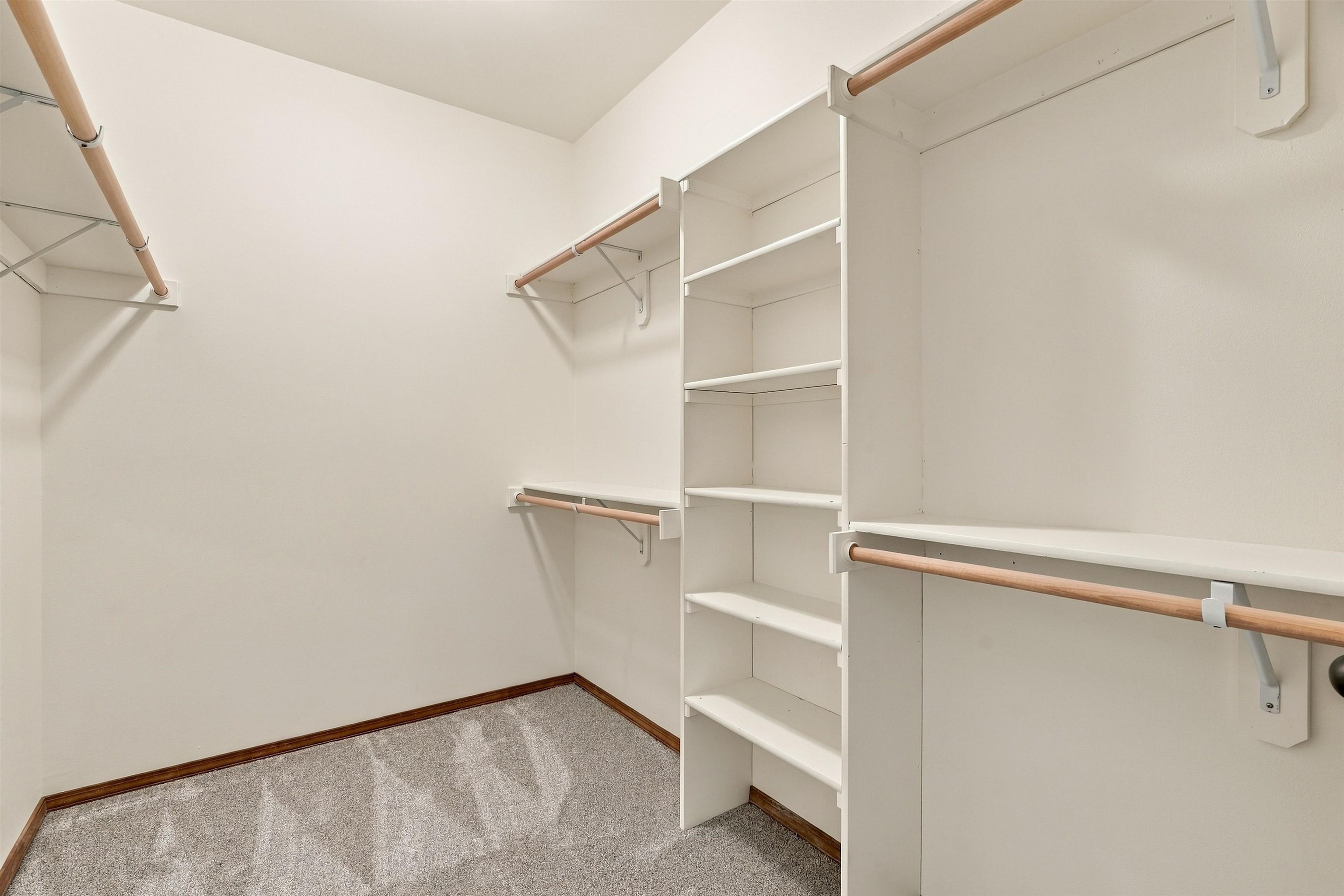 2518 S Viewmont Dr - Photo 18