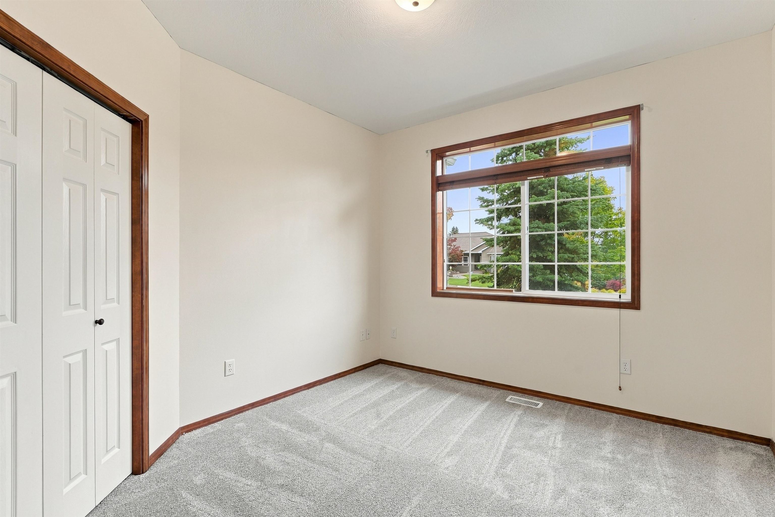 2518 S Viewmont Dr - Photo 23