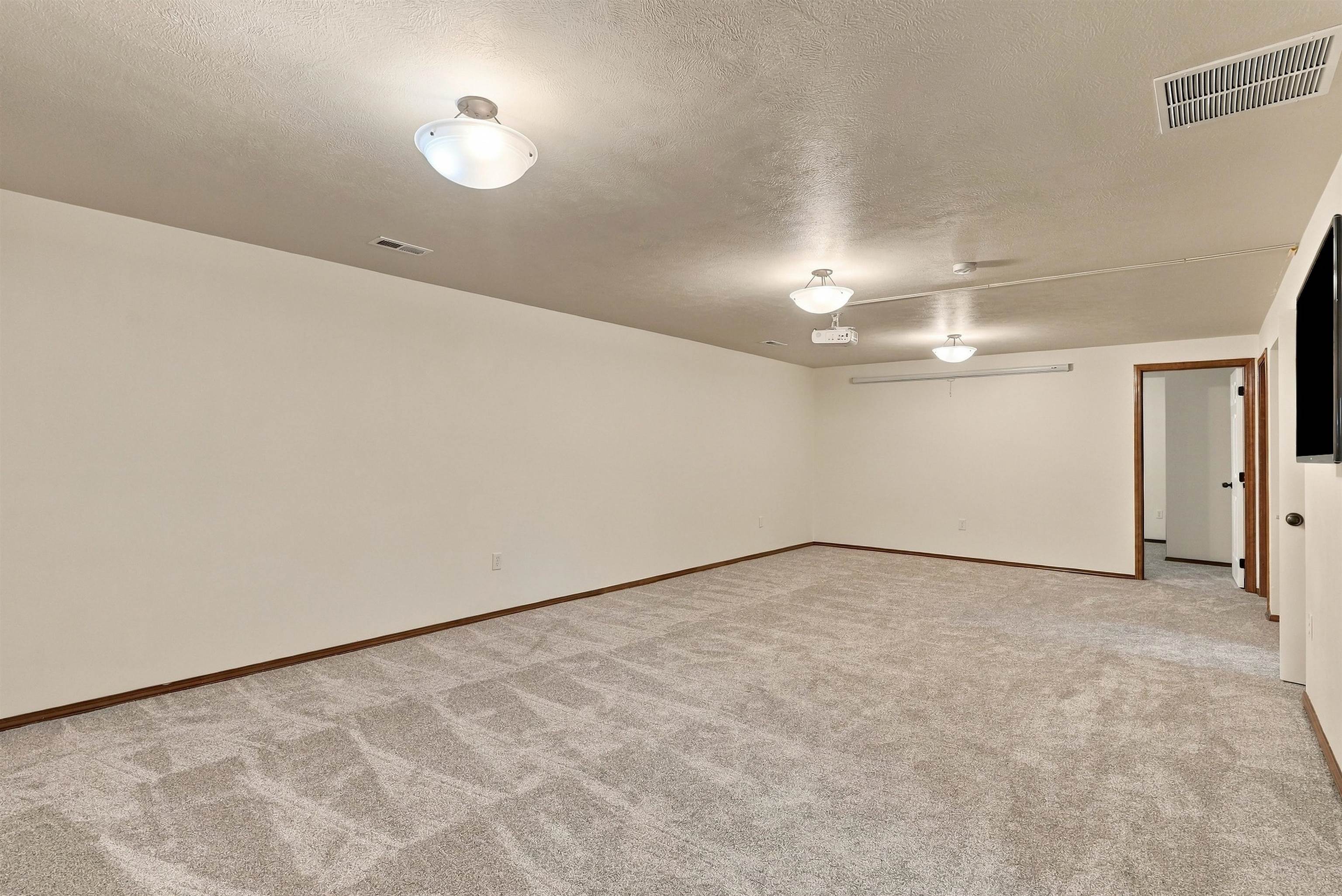 2518 S Viewmont Dr - Photo 26