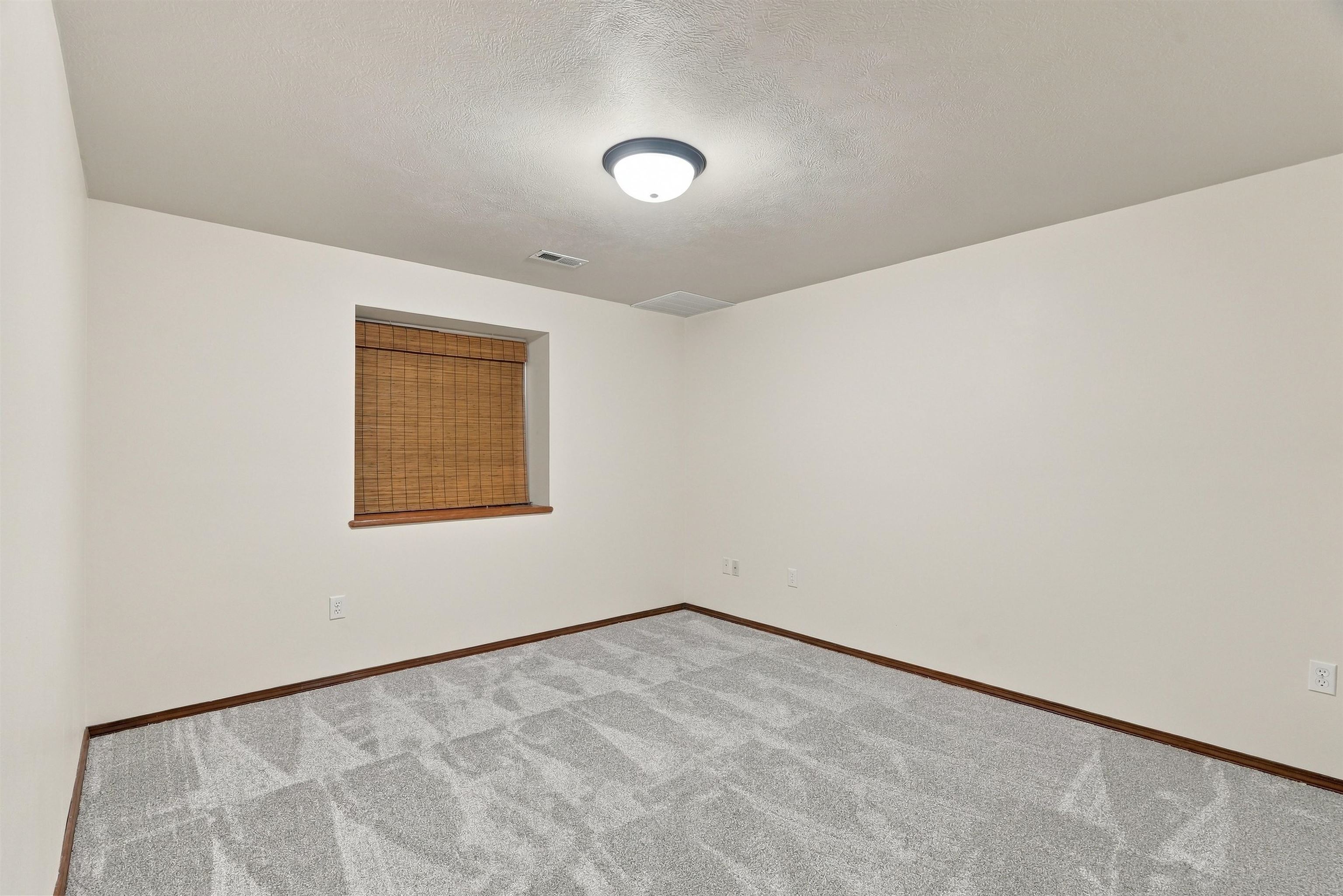 2518 S Viewmont Dr - Photo 28