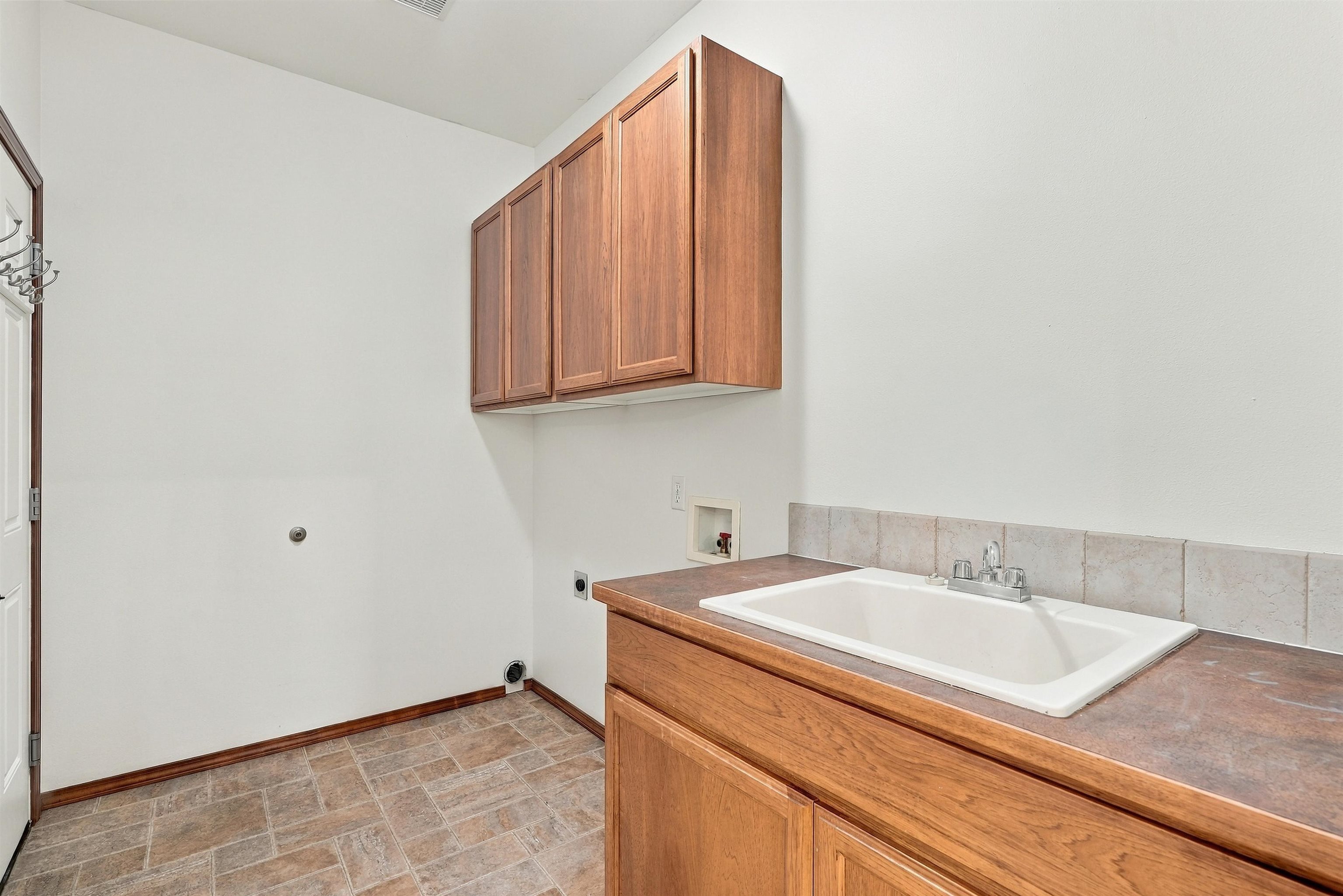 2518 S Viewmont Dr - Photo 31