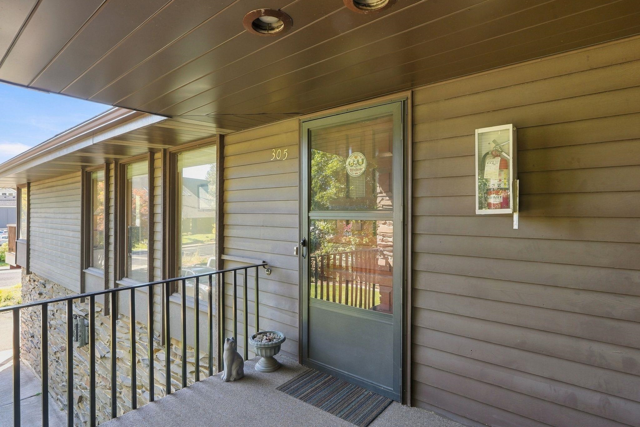 305 E 24th Ave - Photo 3