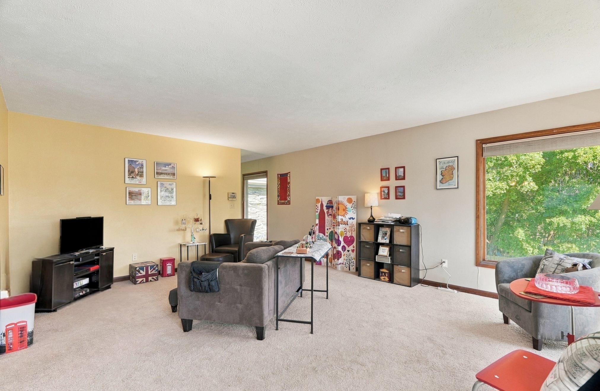 305 E 24th Ave - Photo 5