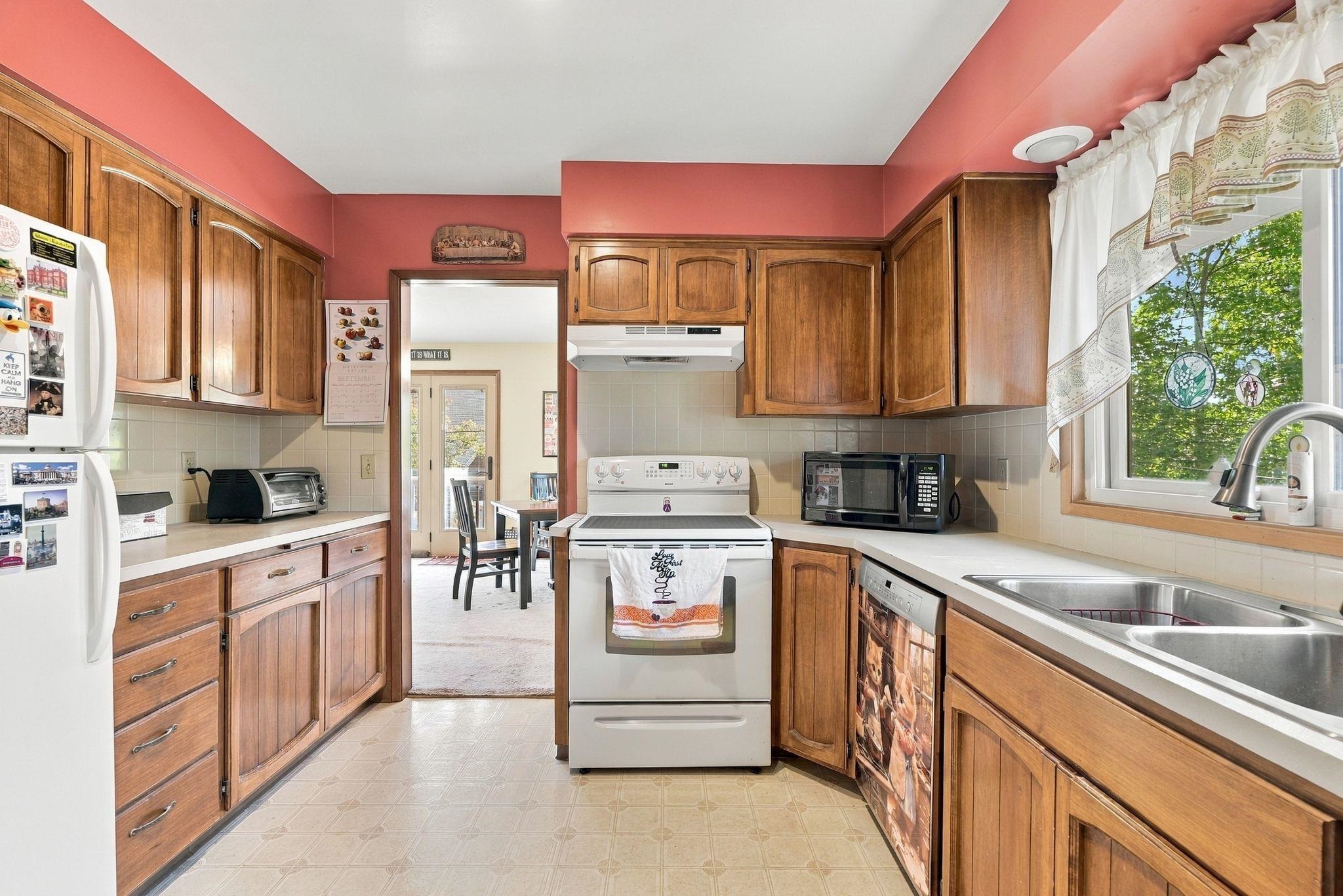 305 E 24th Ave - Photo 9