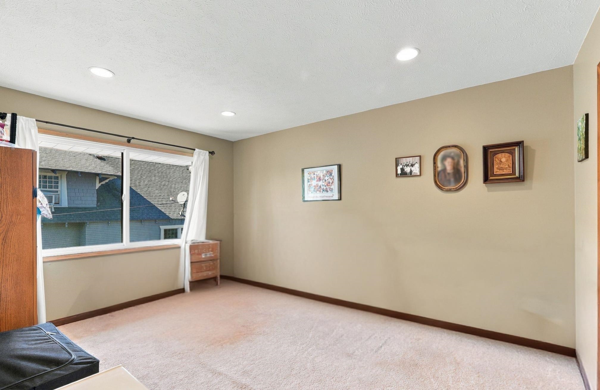 305 E 24th Ave - Photo 13