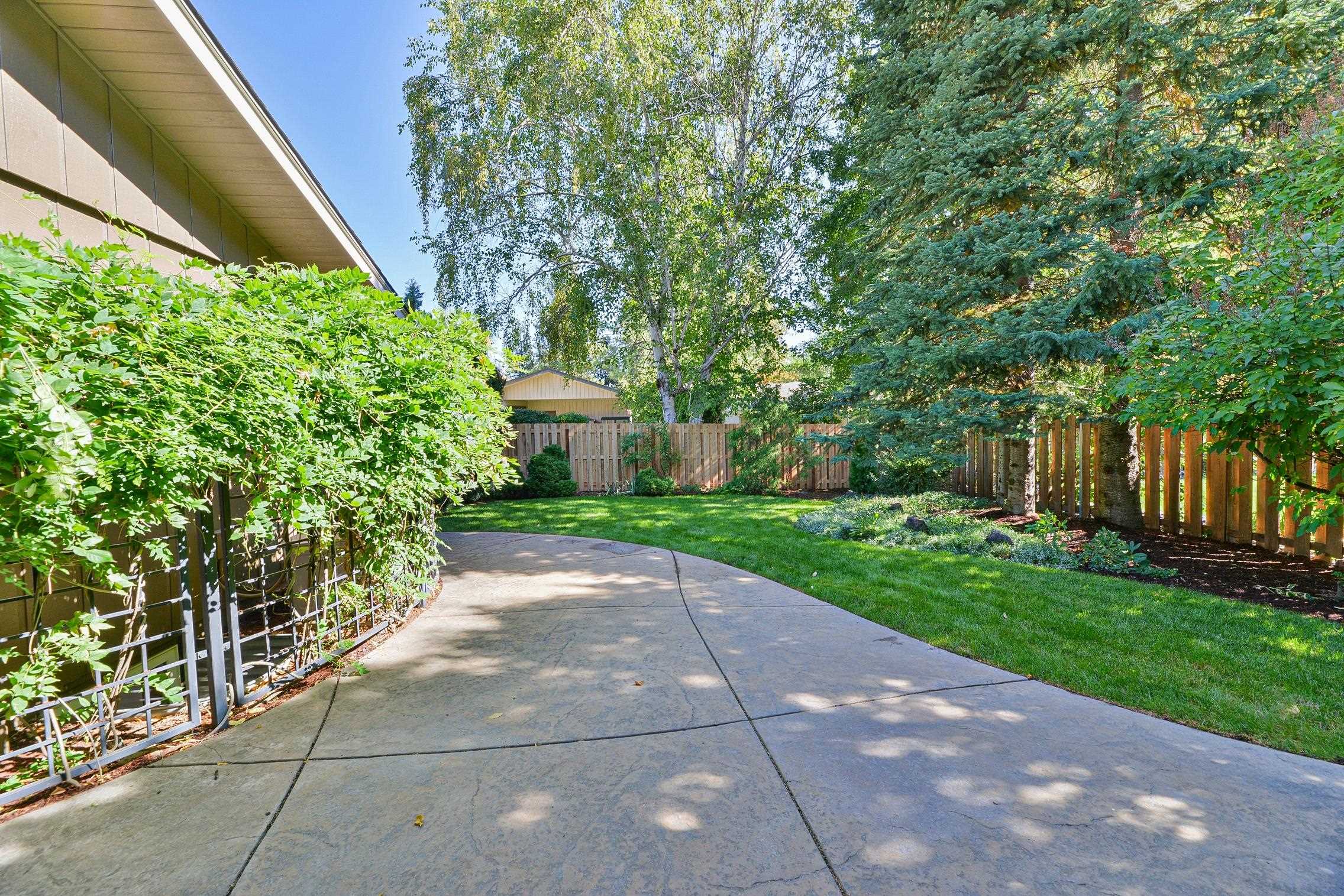 3609 S Eastgate Ct - Photo 36