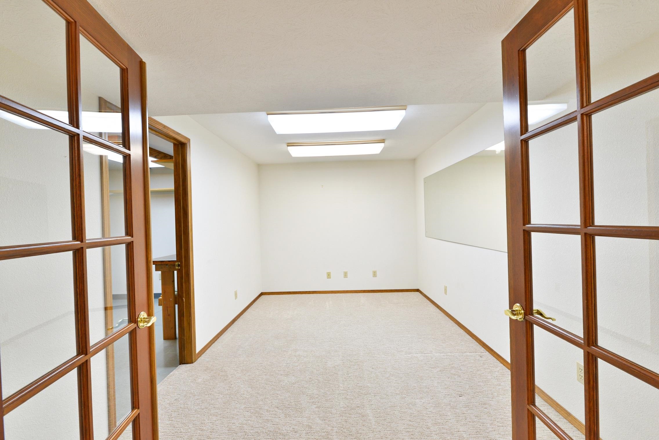 3609 S Eastgate Ct - Photo 29