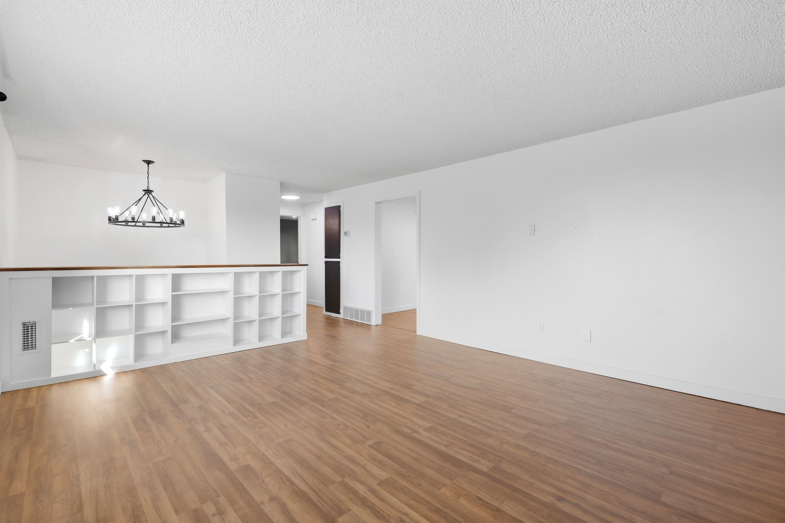 247 Walker Dr - Photo 3