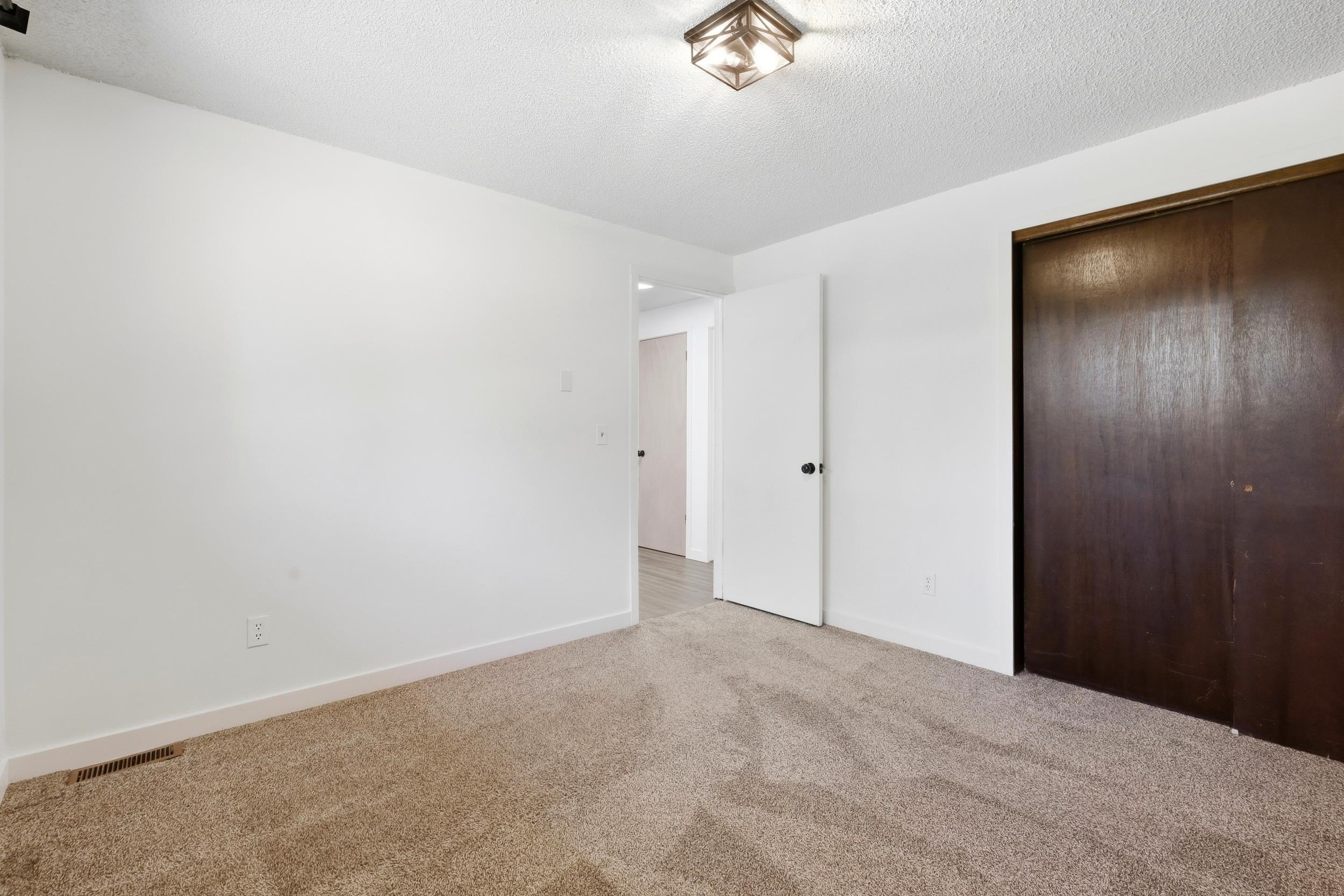 247 Walker Dr - Photo 14