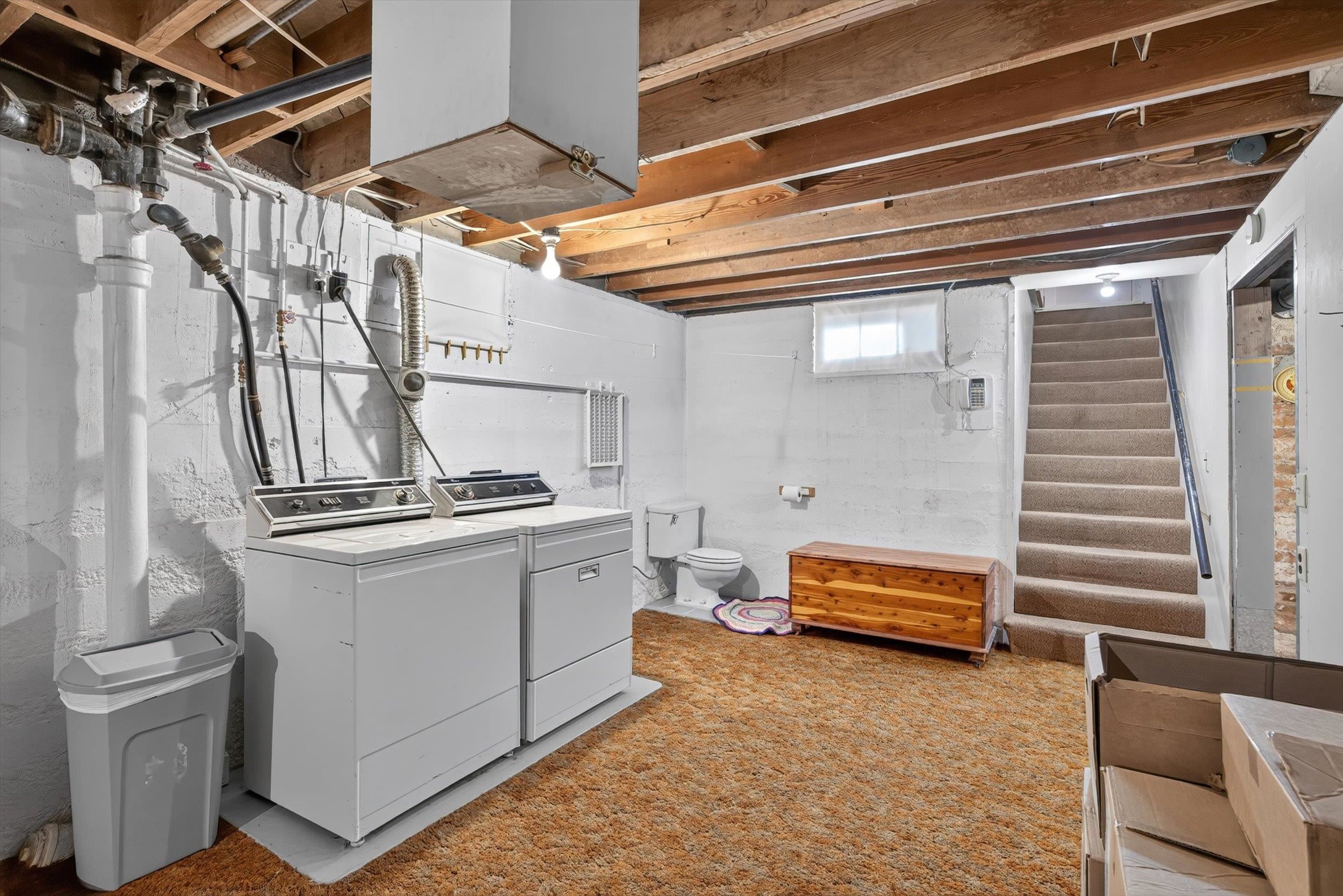 102 E 1st Ave - Photo 19
