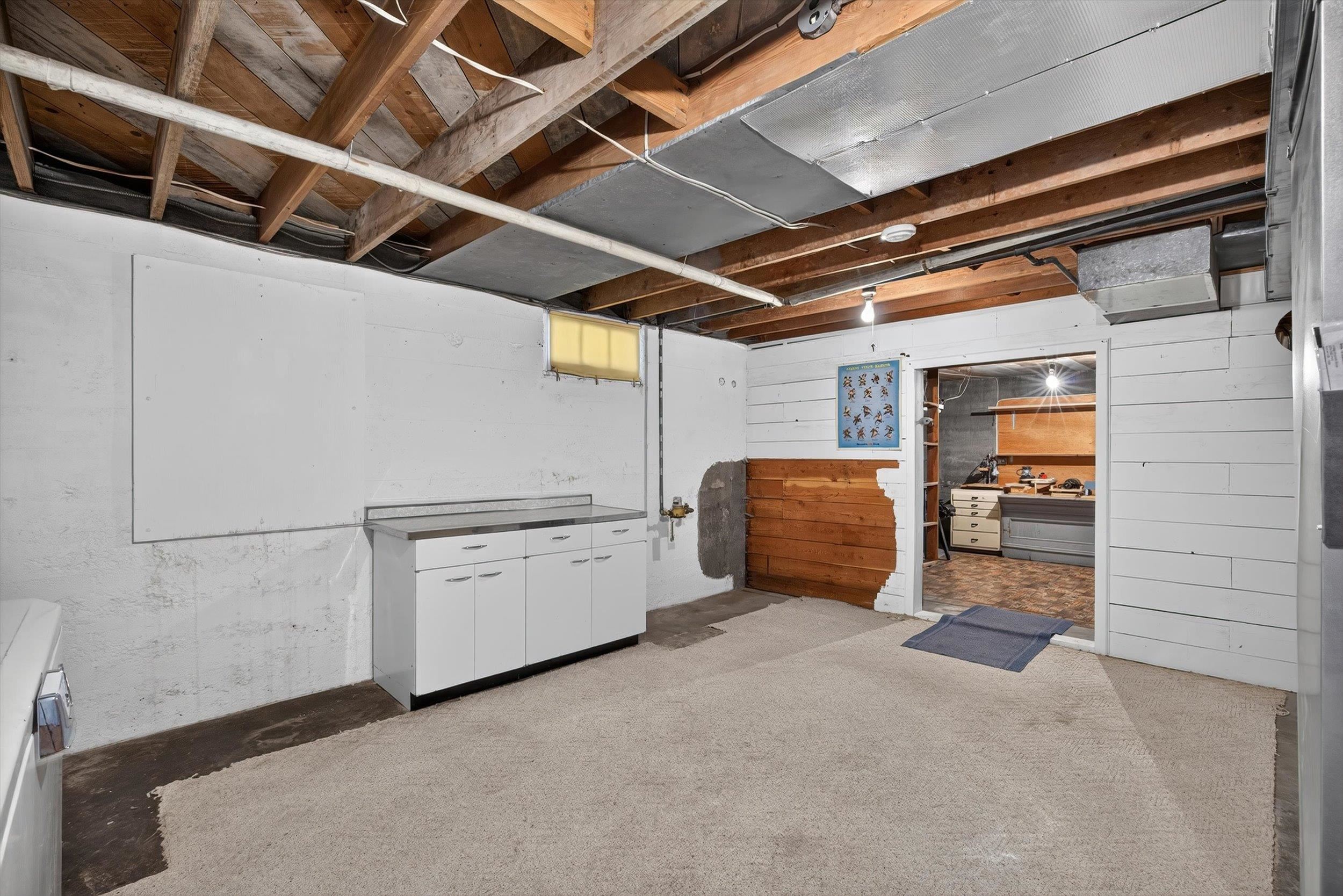 102 E 1st Ave - Photo 21