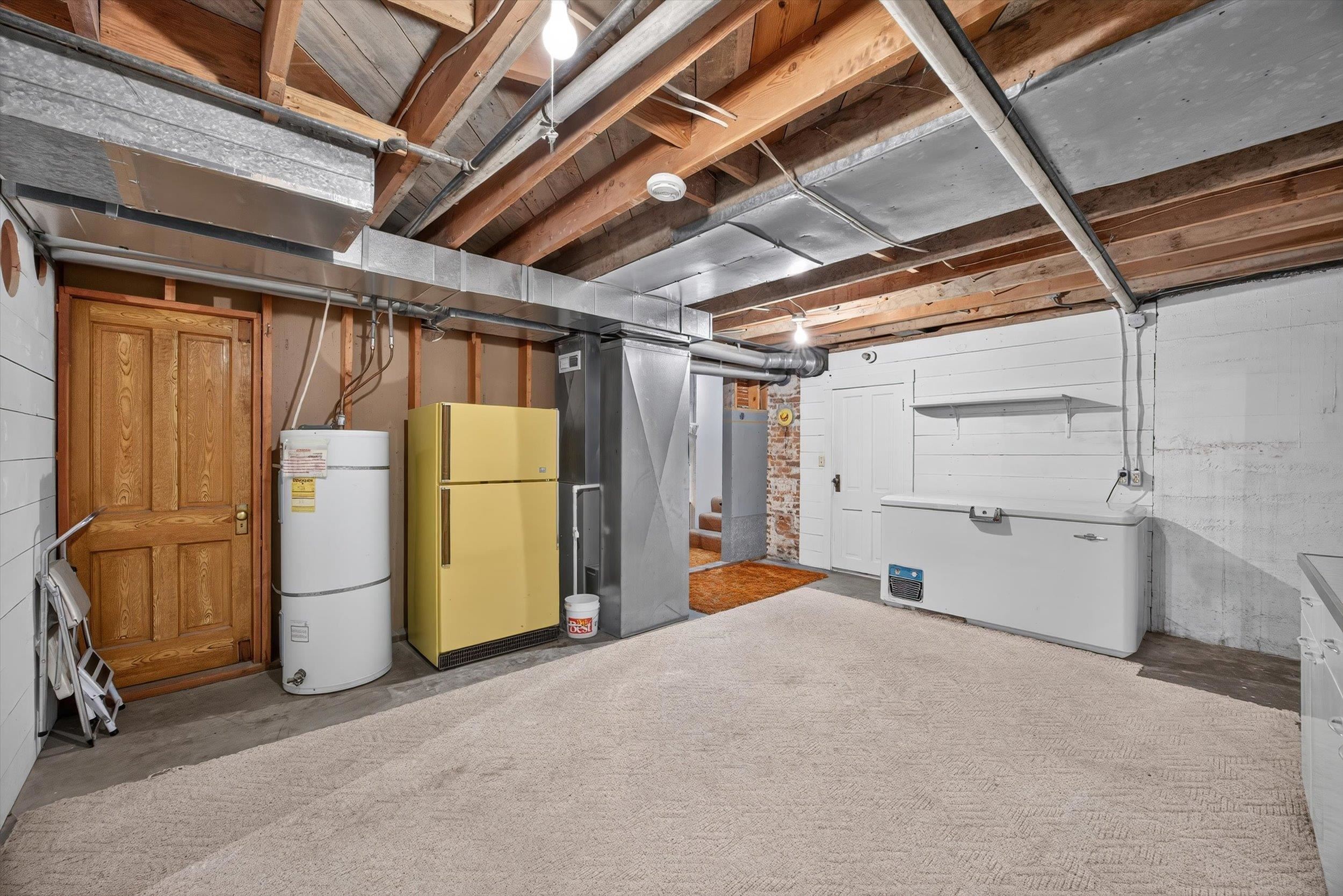 102 E 1st Ave - Photo 22