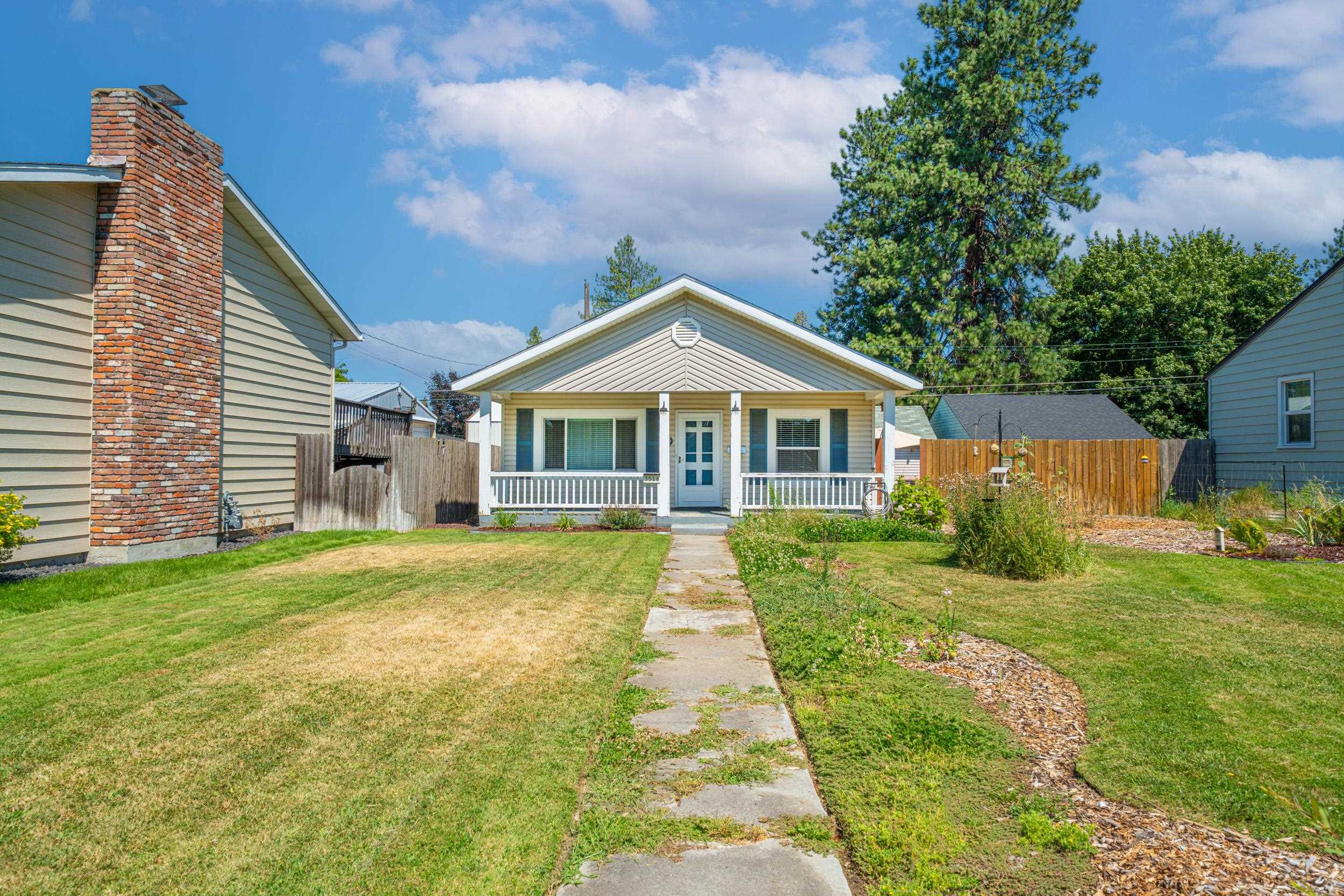 3518 W Hoffman Ave - Photo 4
