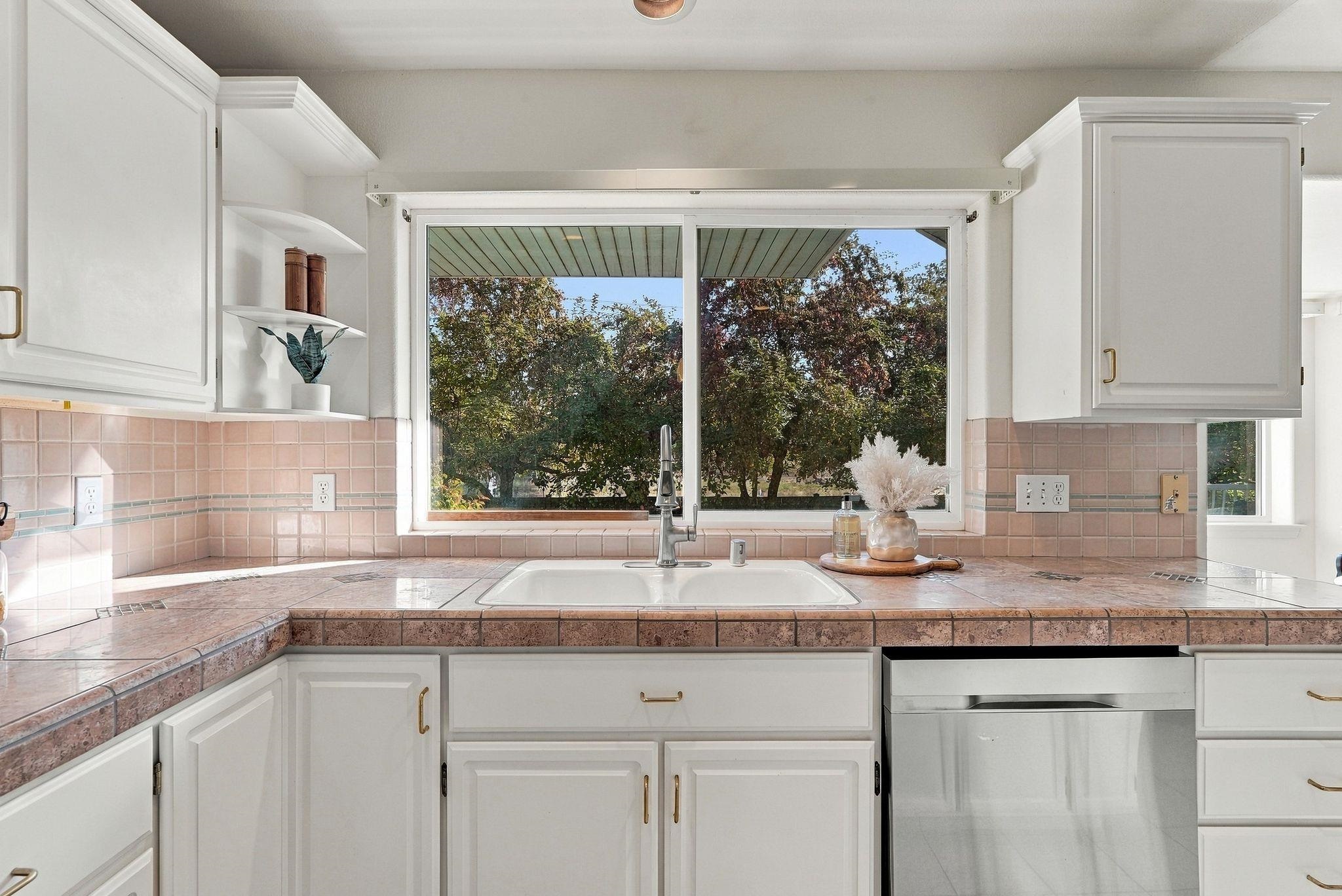 8704 N Kensington Dr - Photo 14