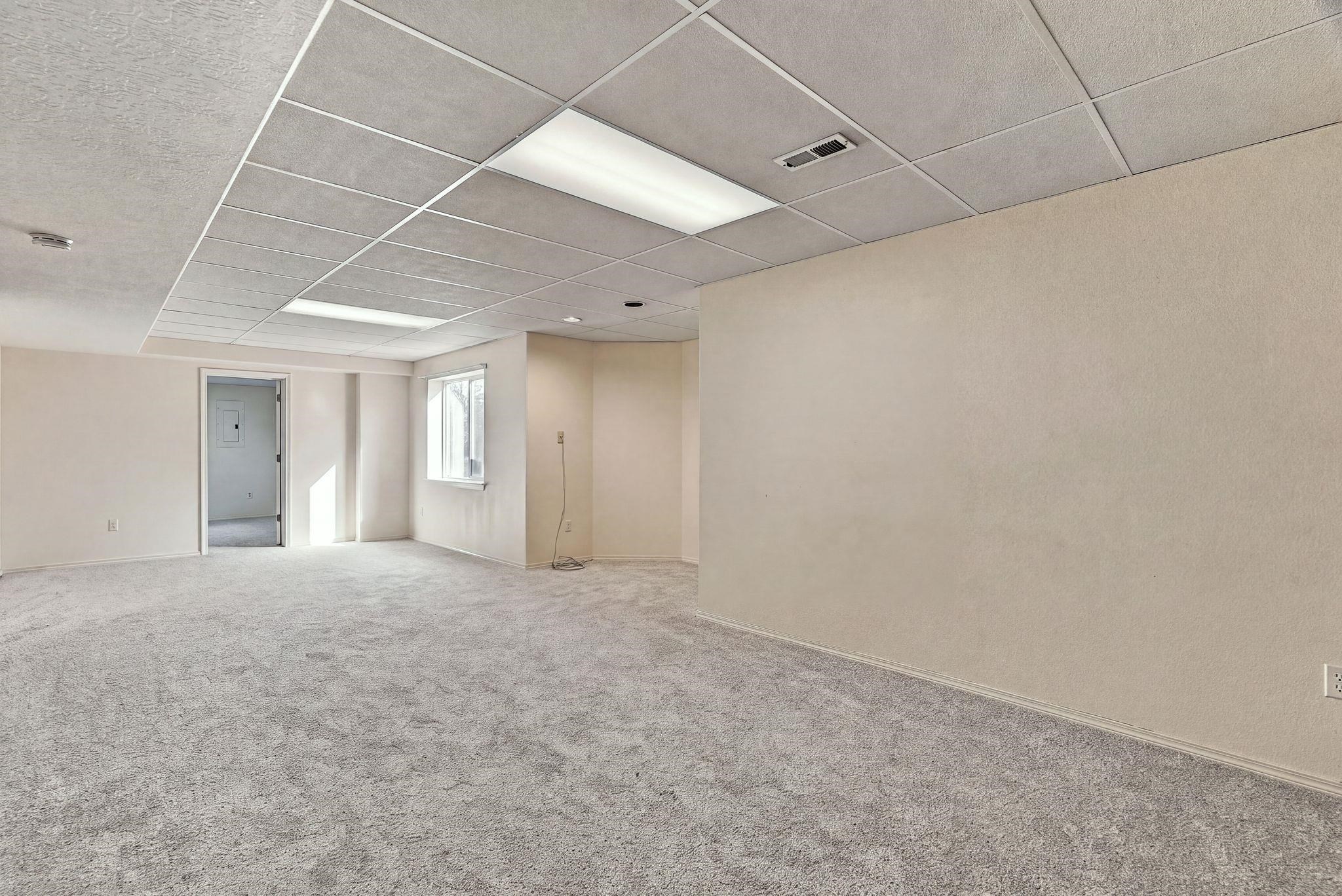 8704 N Kensington Dr - Photo 38