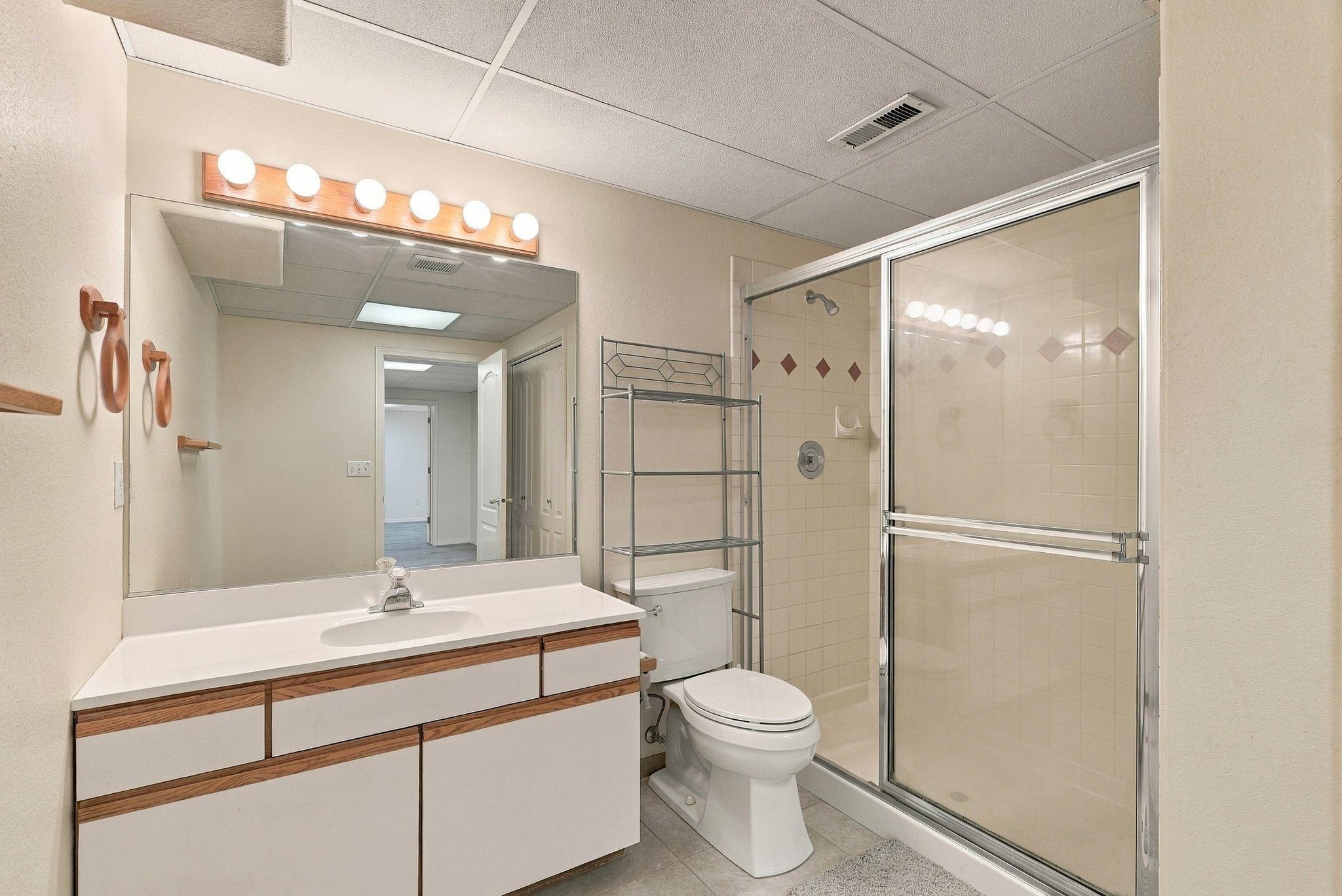 8704 N Kensington Dr - Photo 39