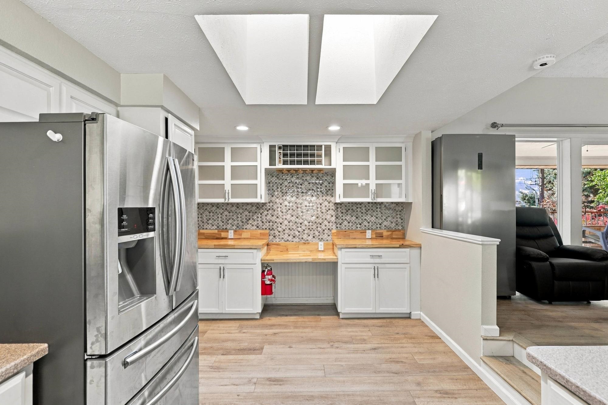 2212 W Weile Ave - Photo 8