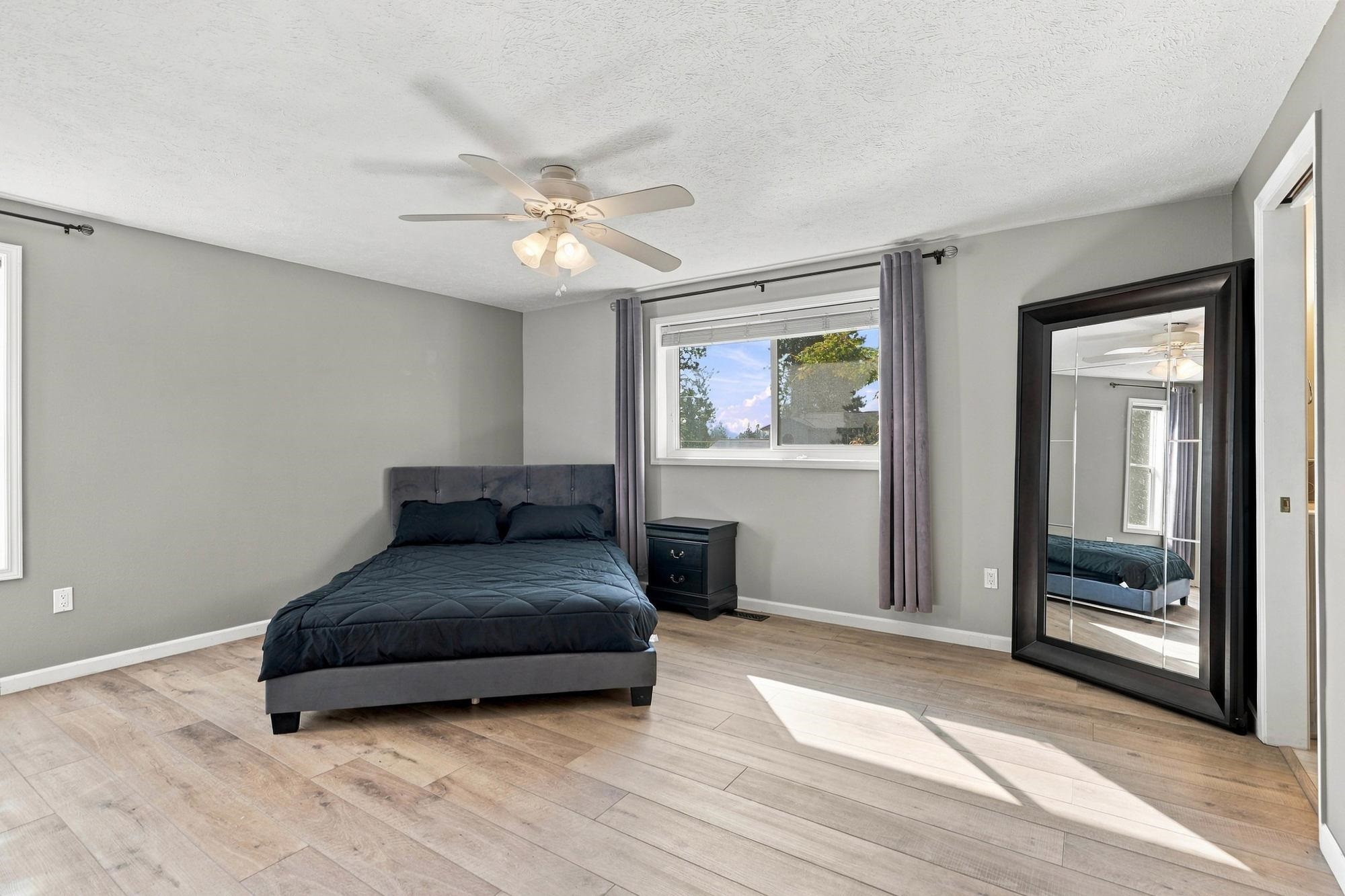 2212 W Weile Ave - Photo 9