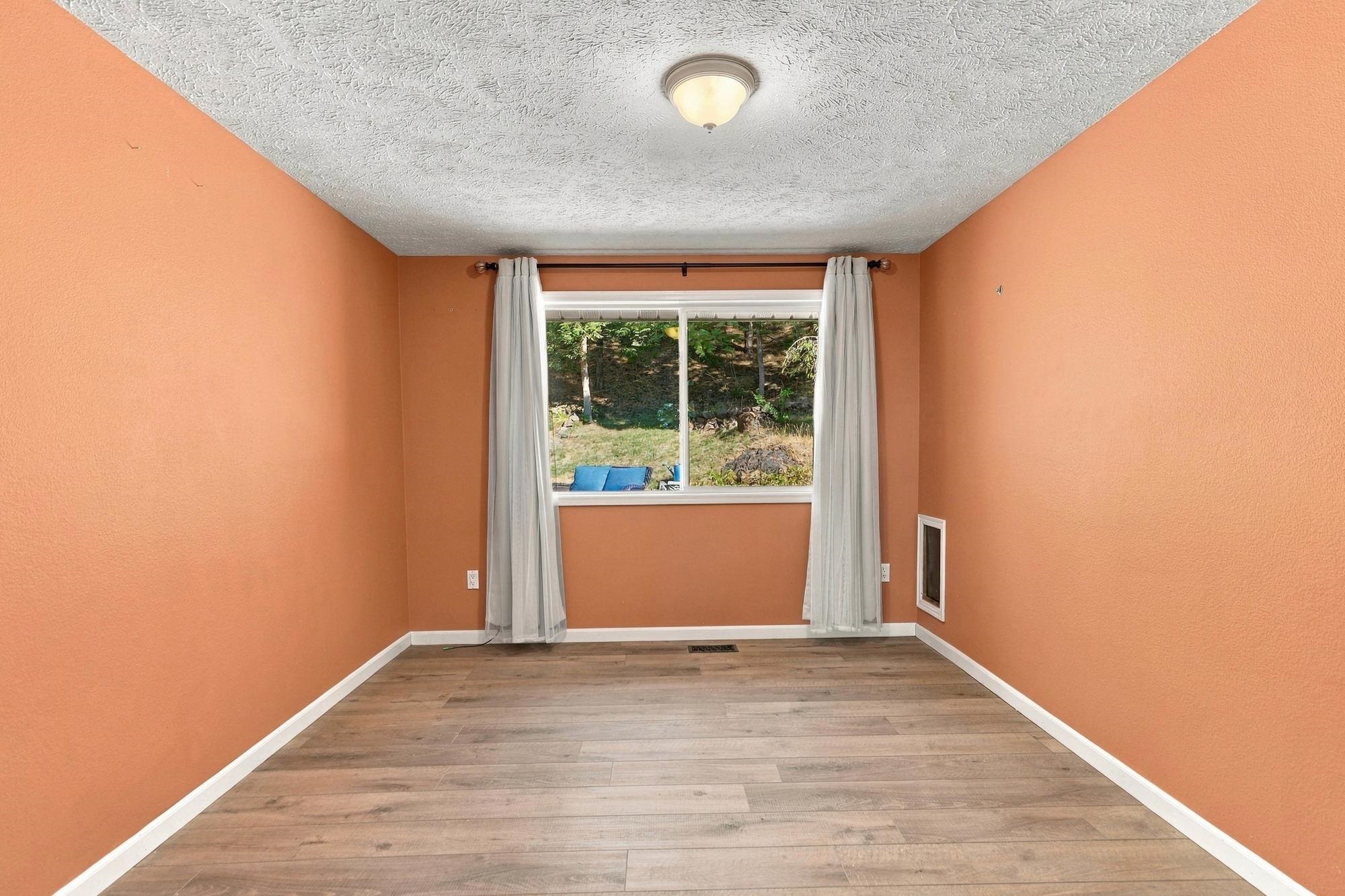 2212 W Weile Ave - Photo 14
