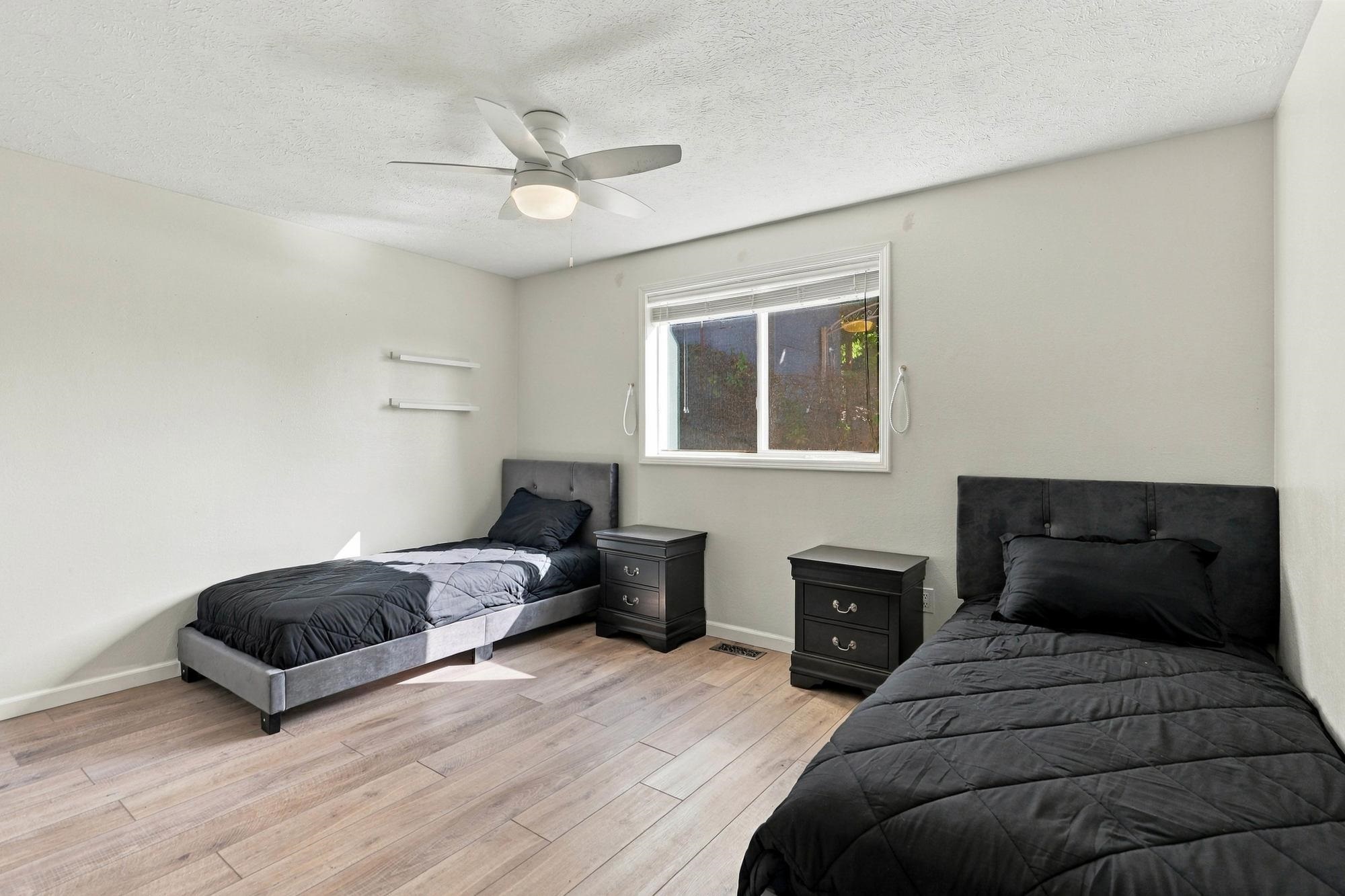 2212 W Weile Ave - Photo 15