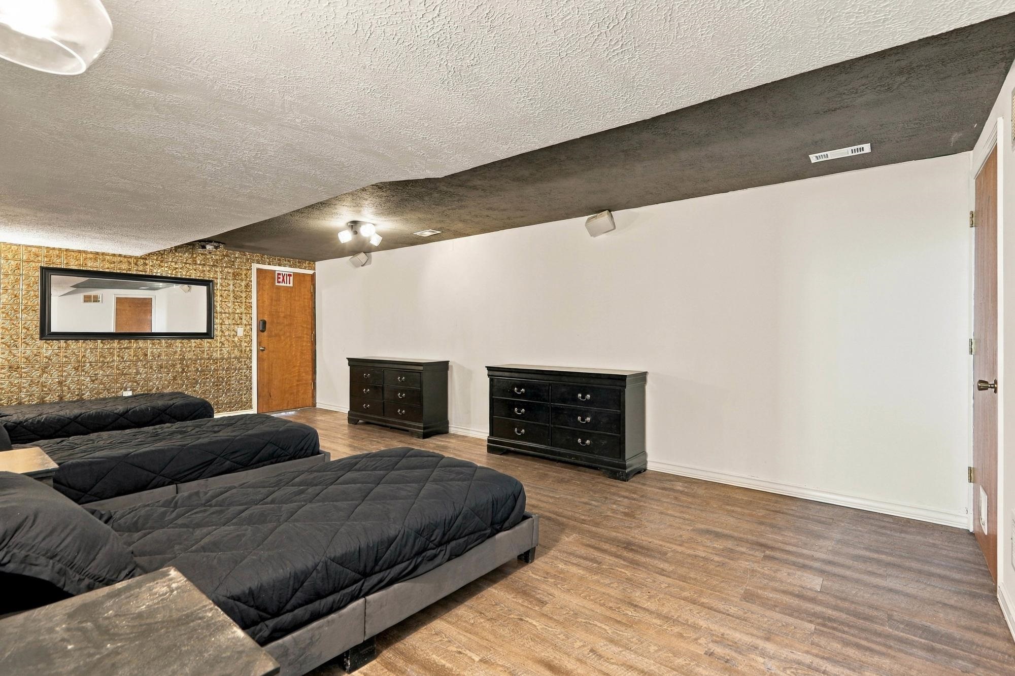 2212 W Weile Ave - Photo 19