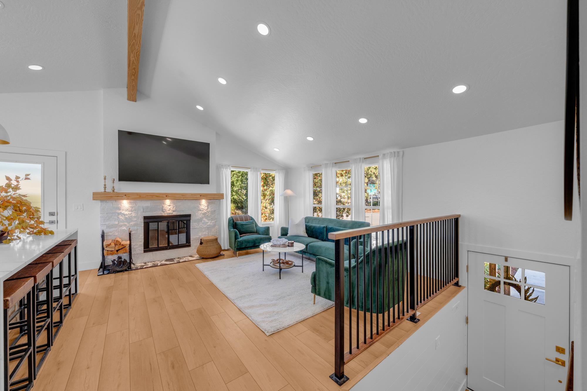 3404 E 36th Ave - Photo 7