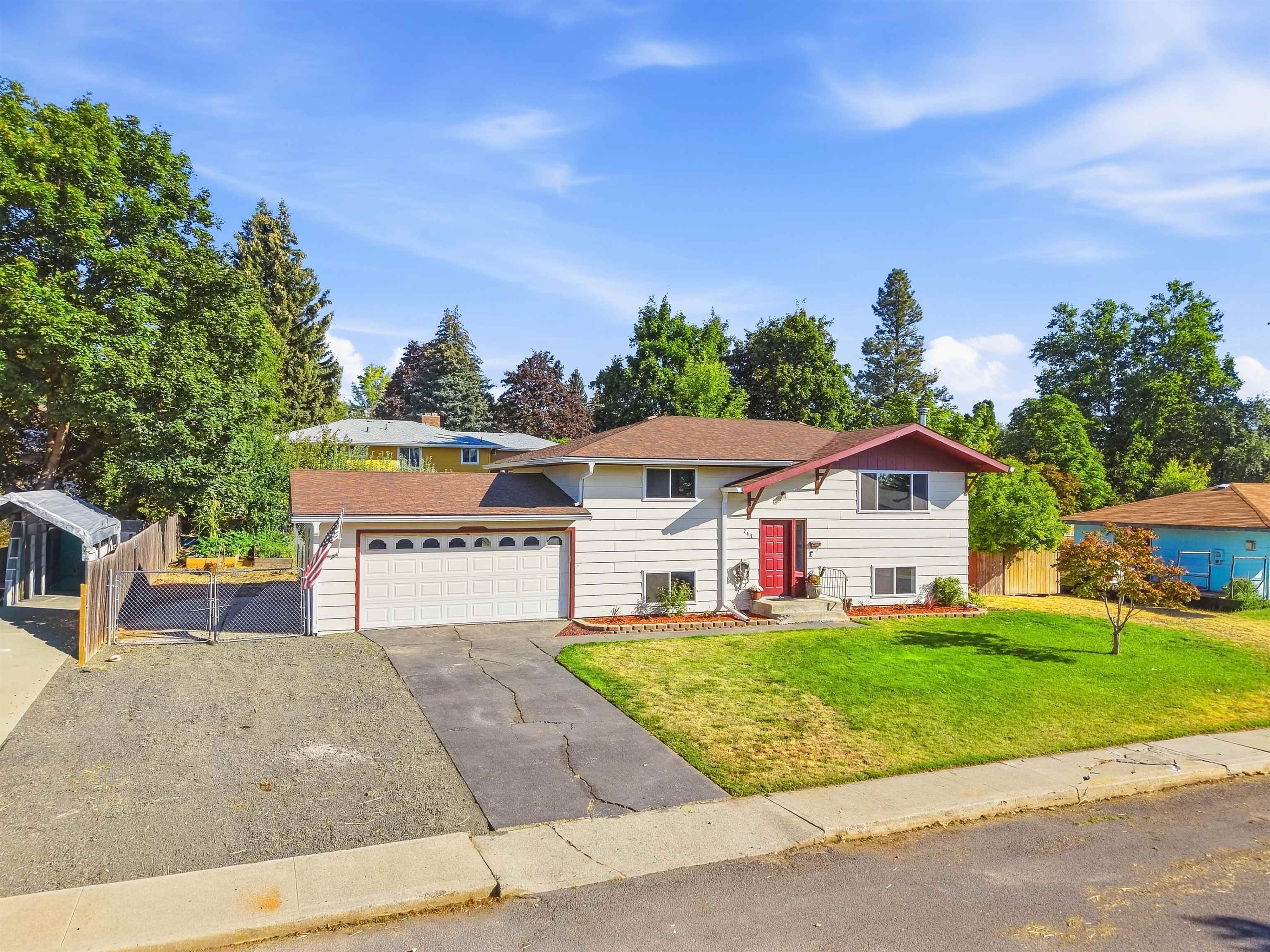 247 Walker Dr - Photo 1