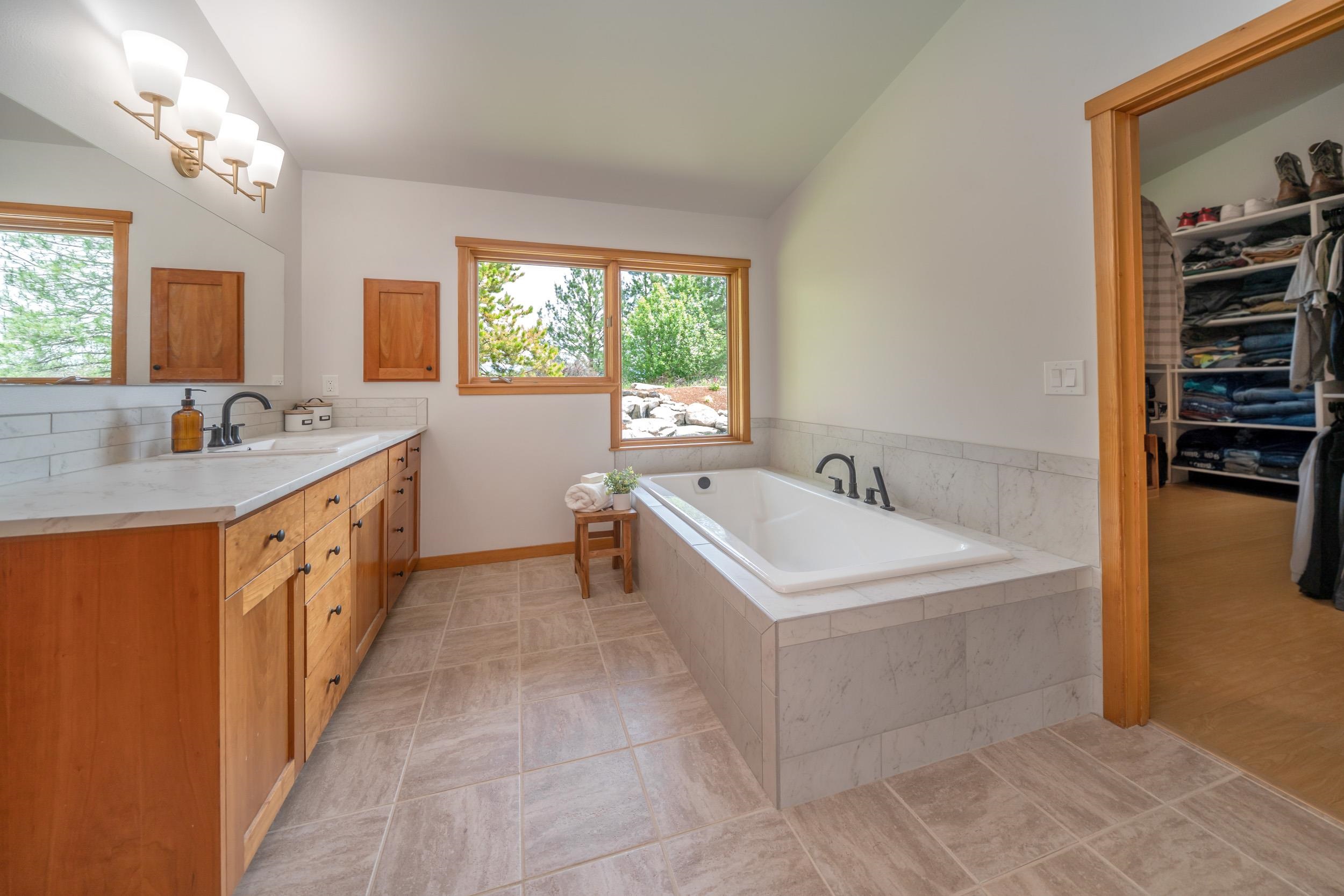 1616 E Whispering Springs Ln - Photo 23