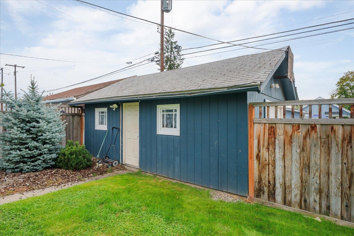 2617 W Fairview Ave - Photo 33