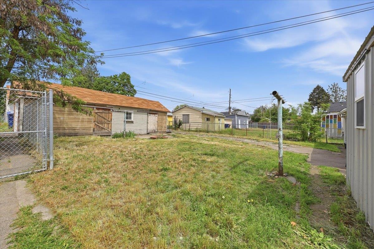 420 W Shannon Ave - Photo 21