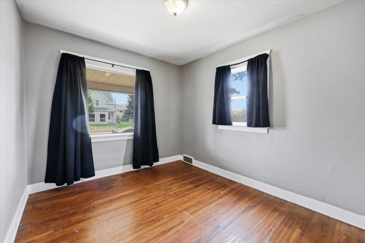 420 W Shannon Ave - Photo 8