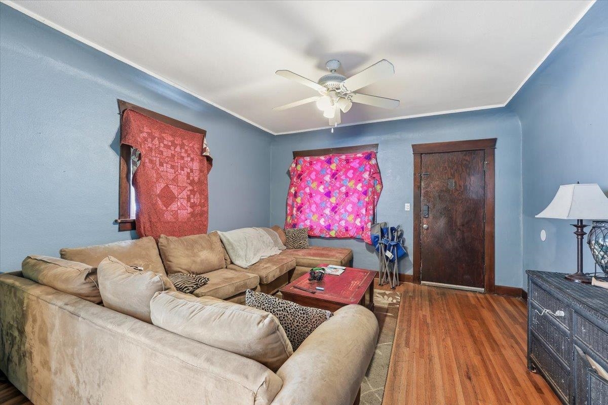 420 W Shannon Ave - Photo 6