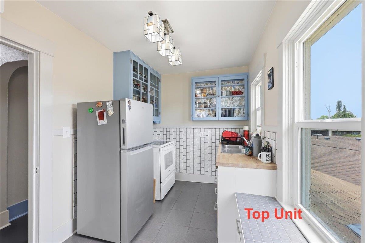 420 W Shannon Ave - Photo 11