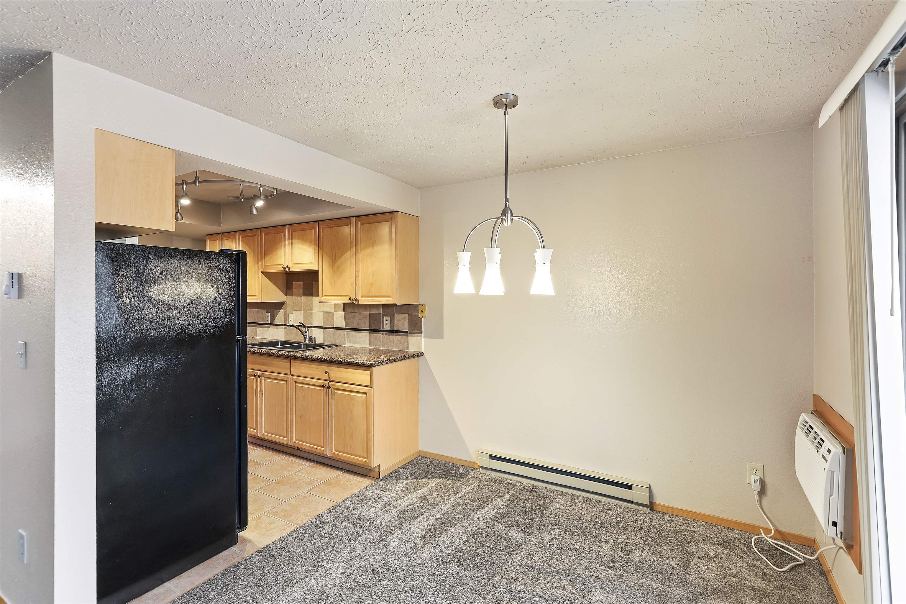 1711 W 7th Ave - Photo 9
