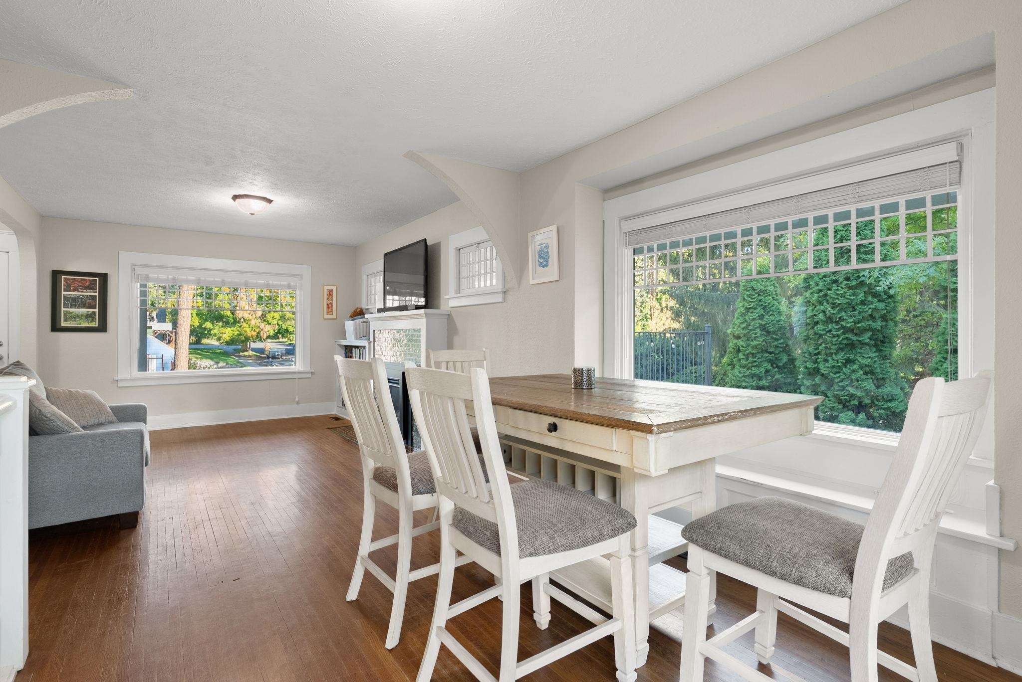 1224 Perry St - Photo 8