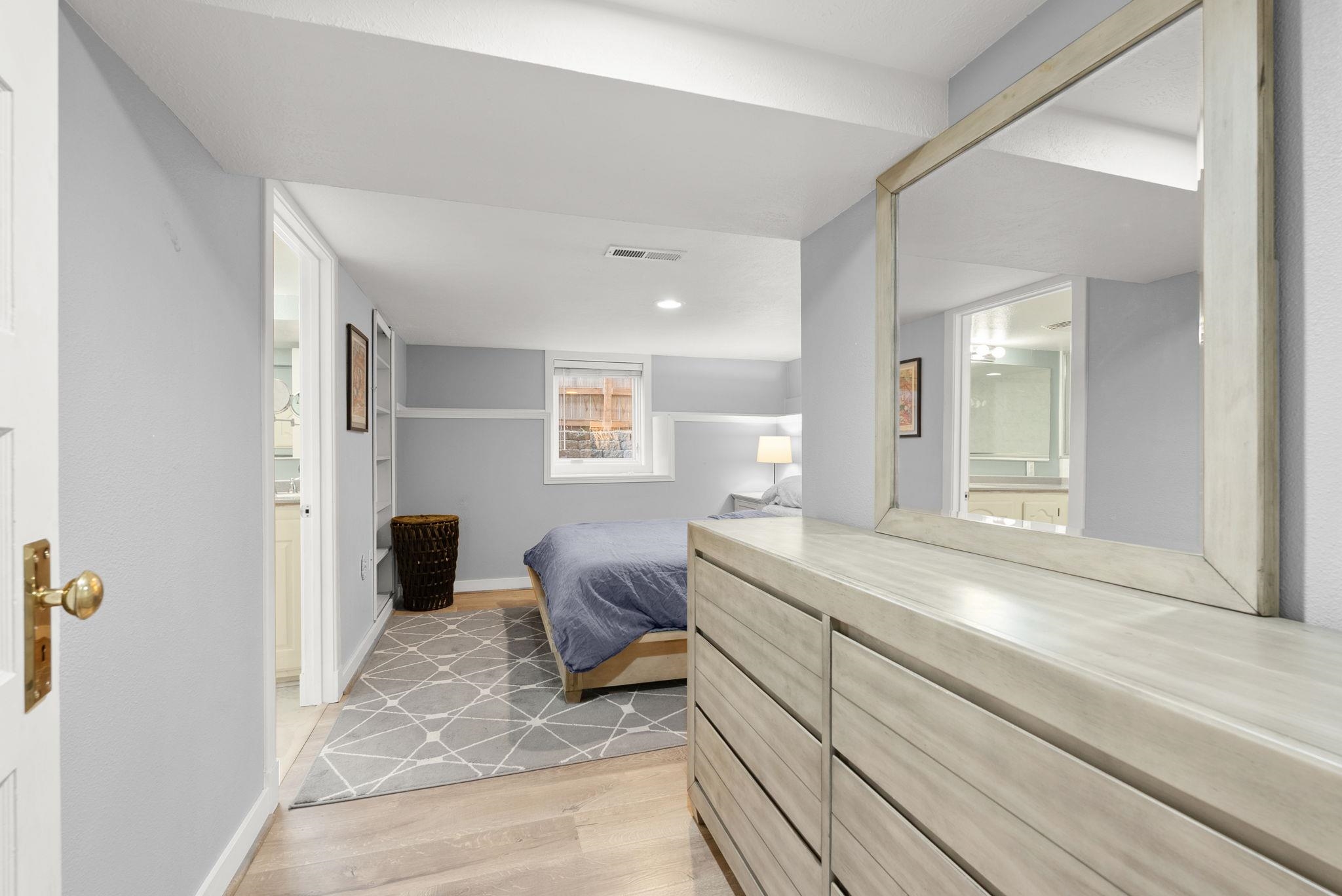 1224 Perry St - Photo 24