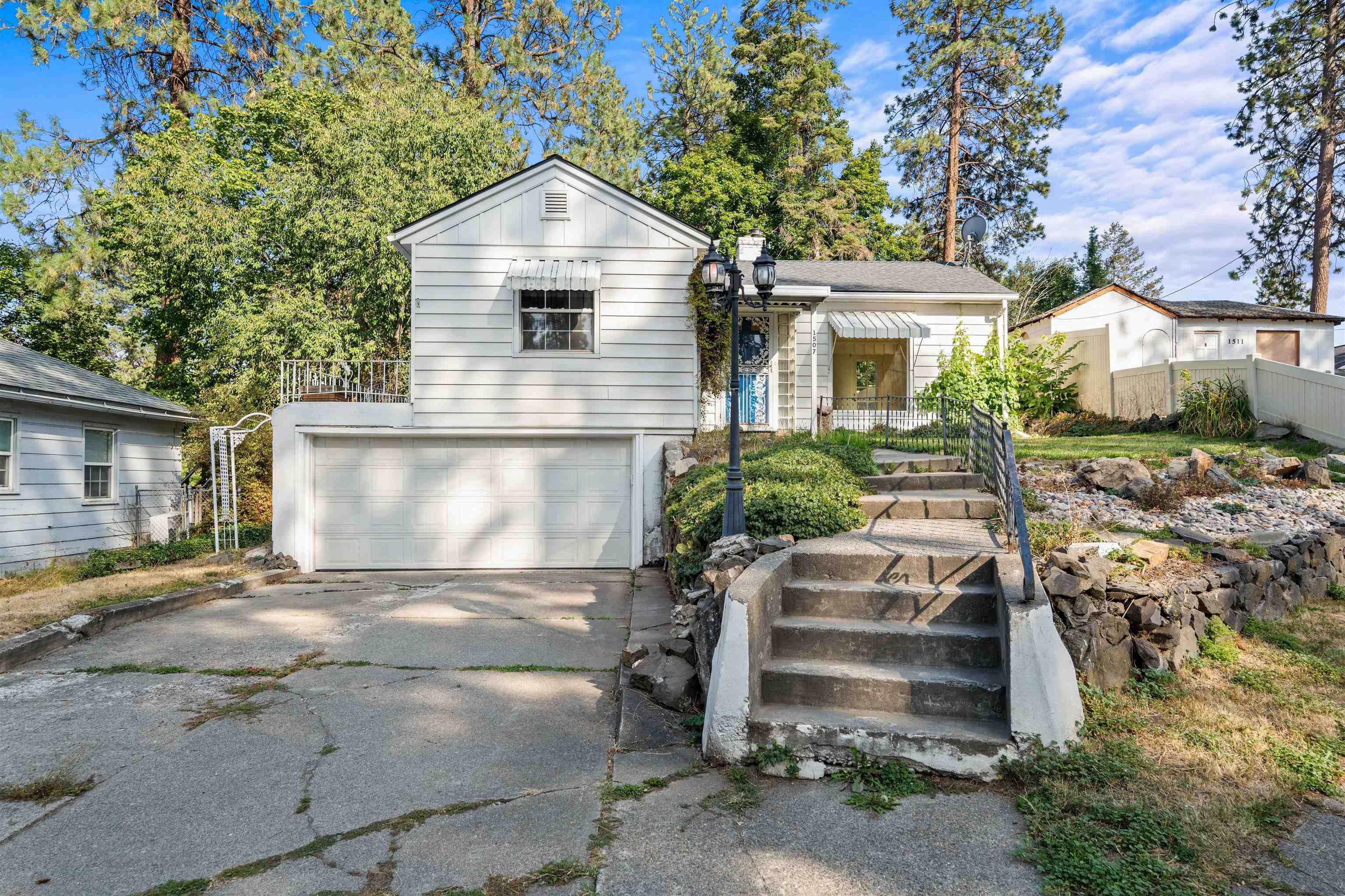 1507 S Southeast Blvd - Photo 1