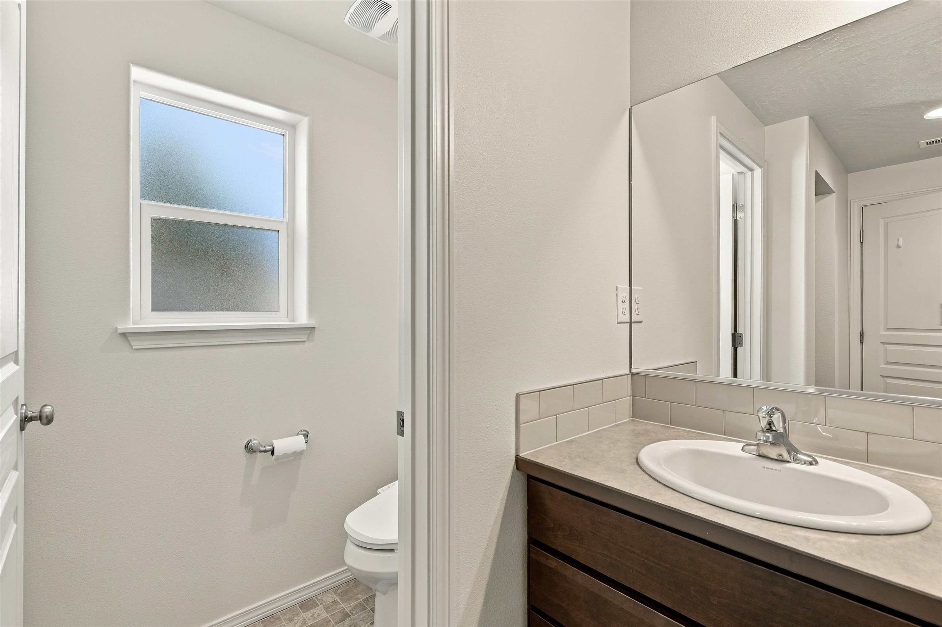8531 W Pirates Ct - Photo 18