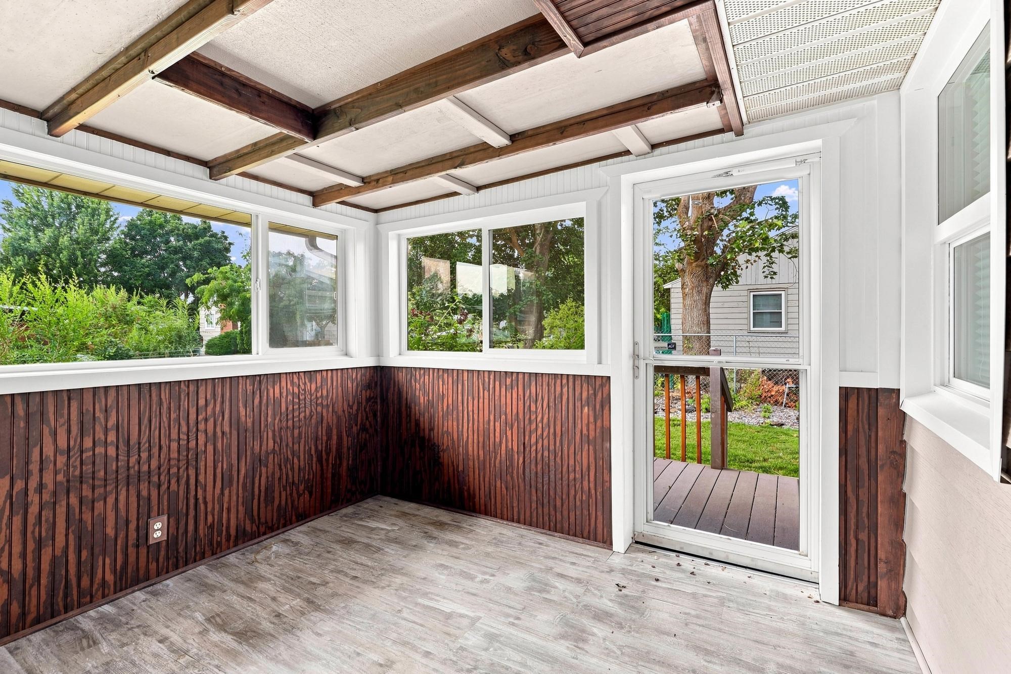 12703 E 8th Ave - Photo 36