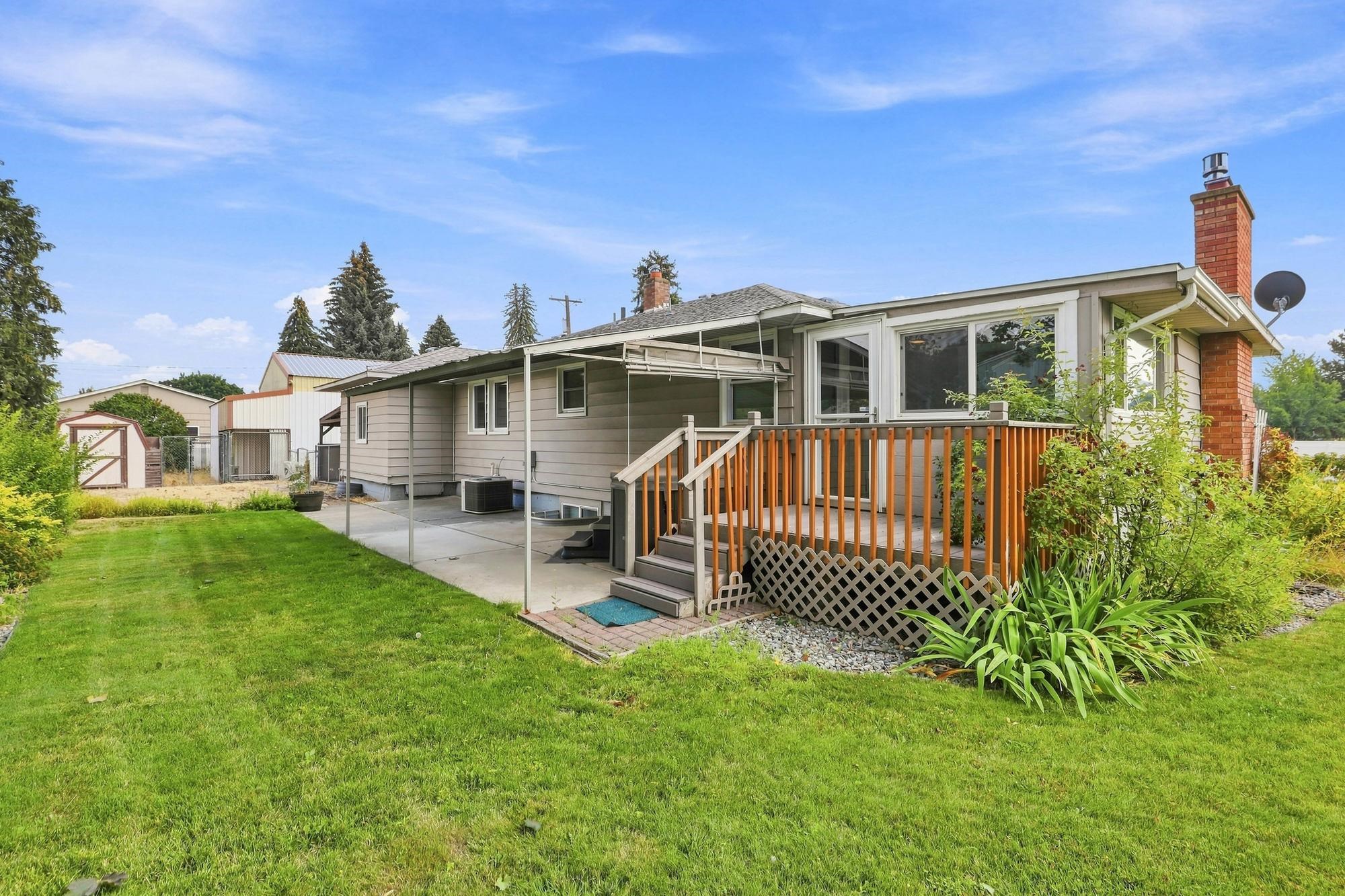 12703 E 8th Ave - Photo 37