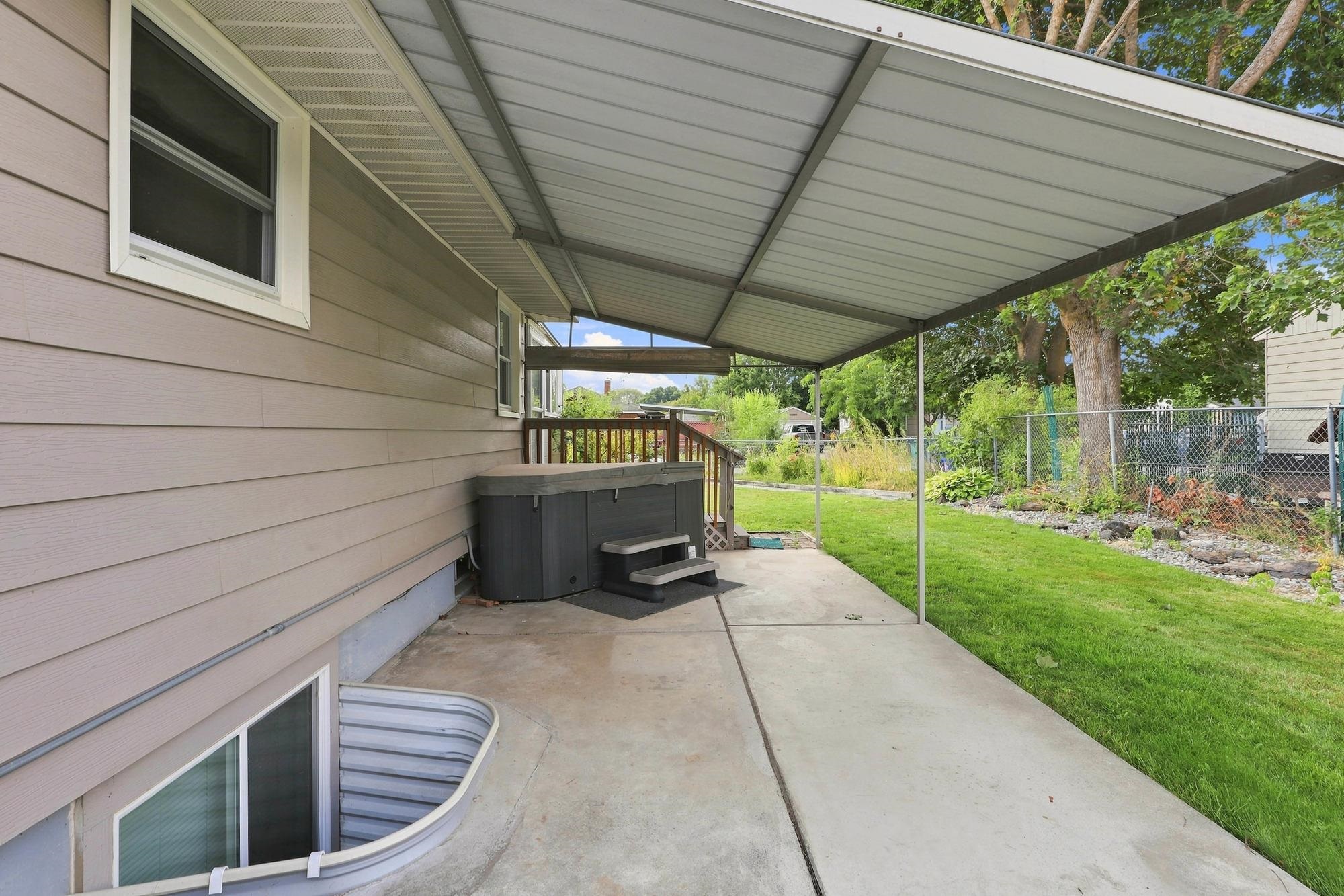 12703 E 8th Ave - Photo 40