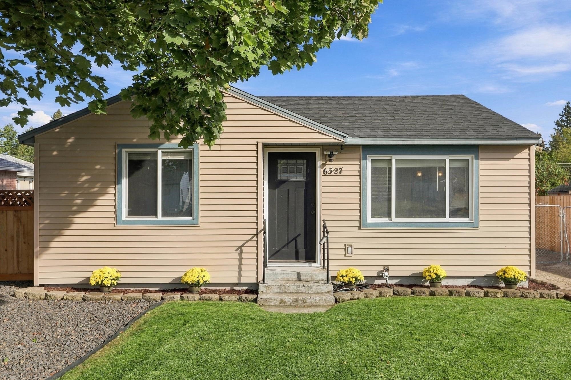 6327 E 7th Ave - Photo 4