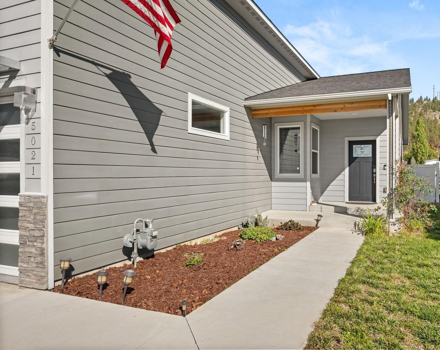 5021 E Grace Ave - Photo 5