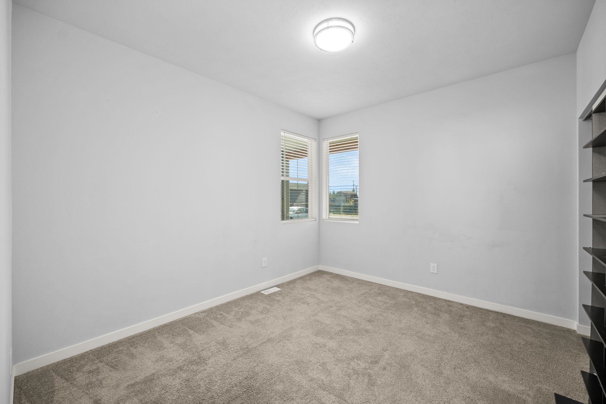 5021 E Grace Ave - Photo 18