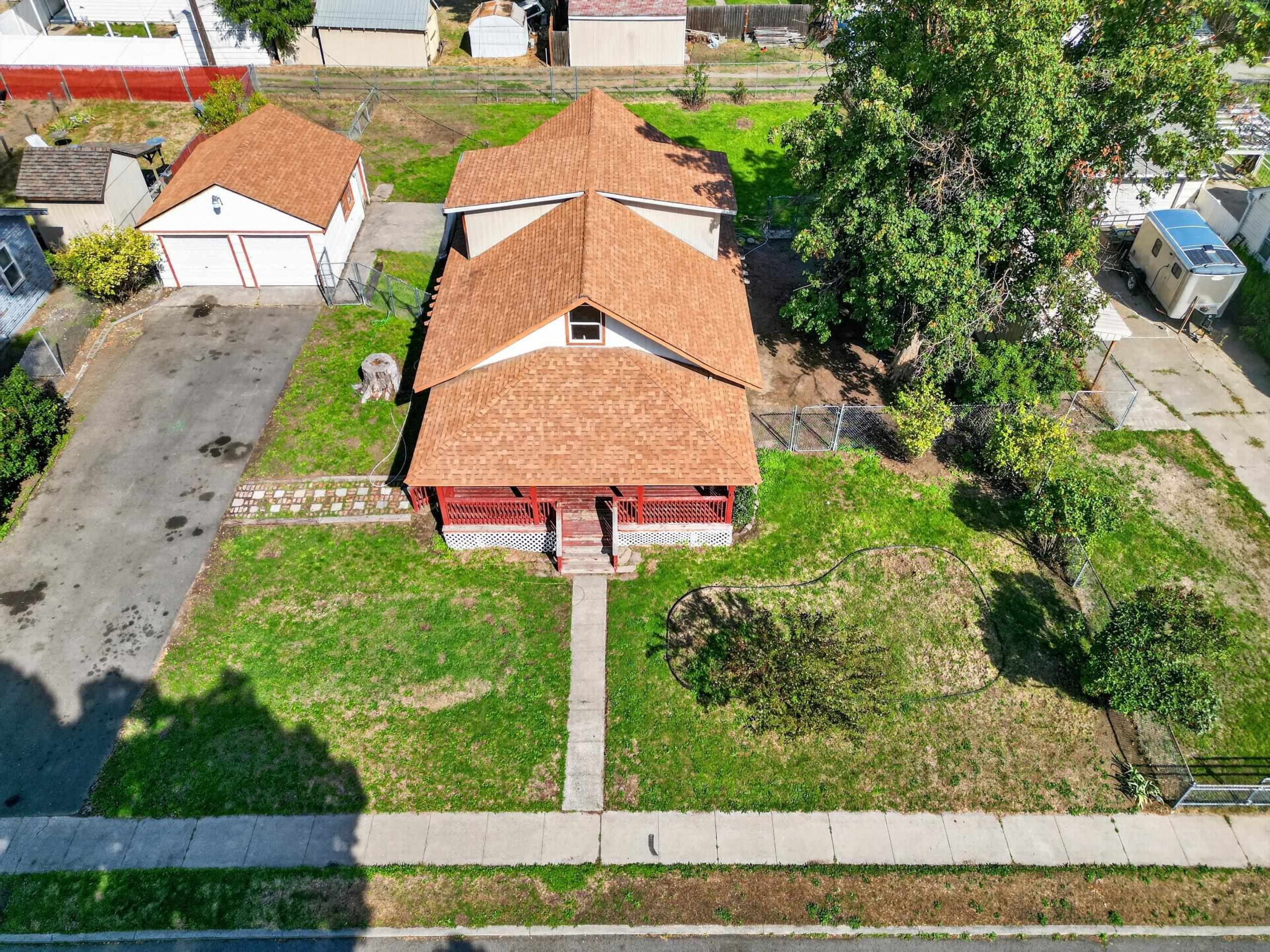 1105 E Olympic Ave - Photo 3