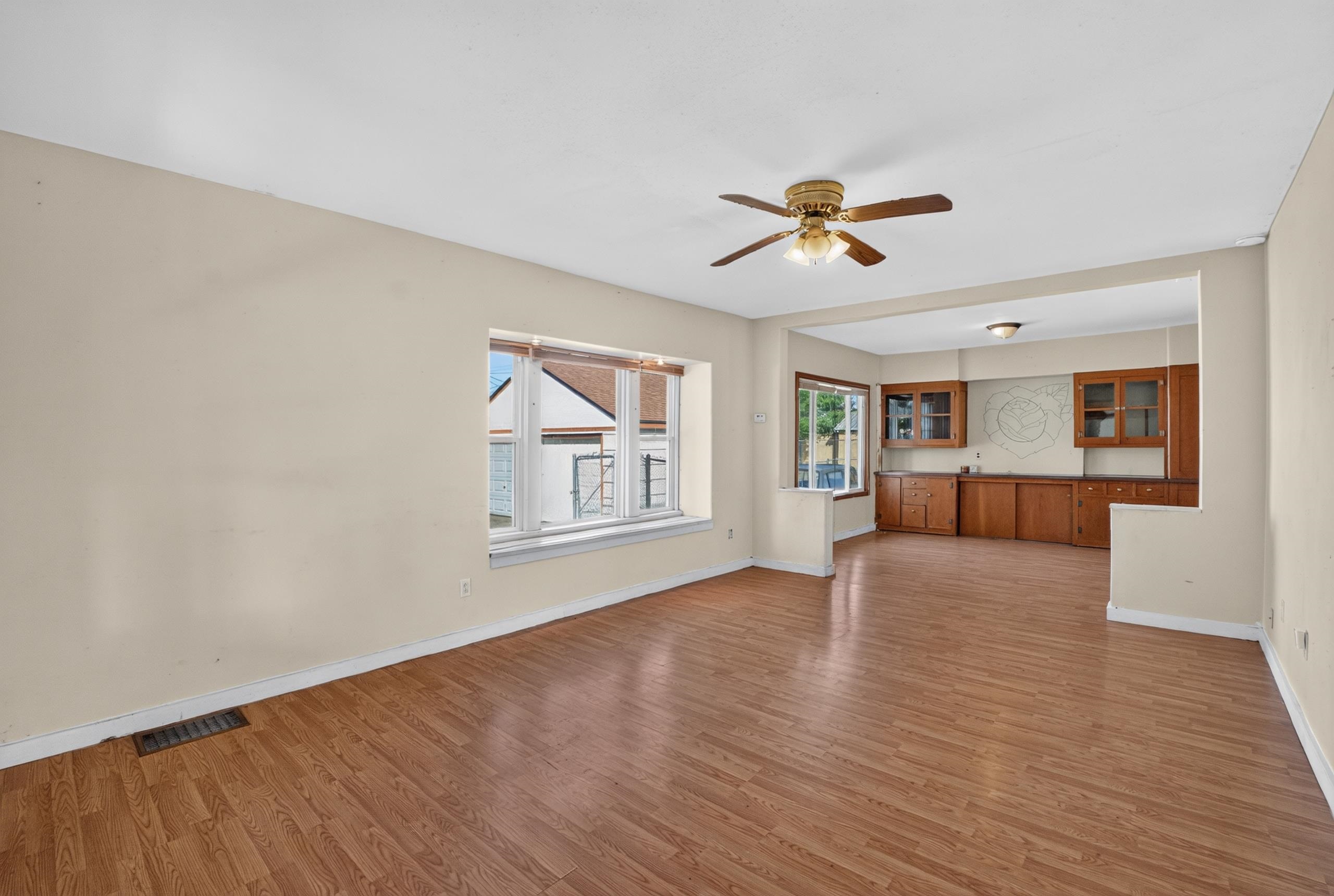 1105 E Olympic Ave - Photo 6